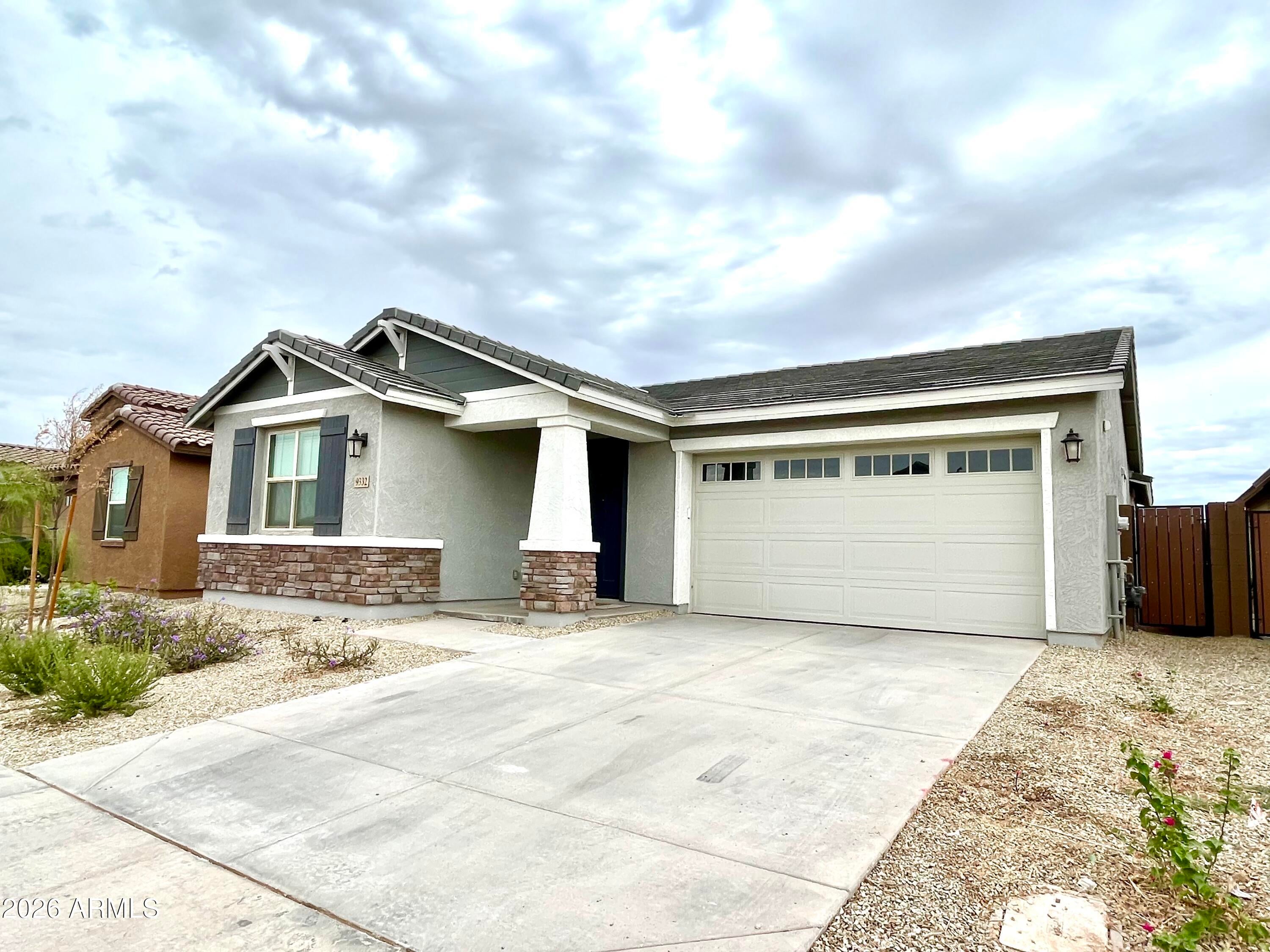 9332 W ENCINAS Lane