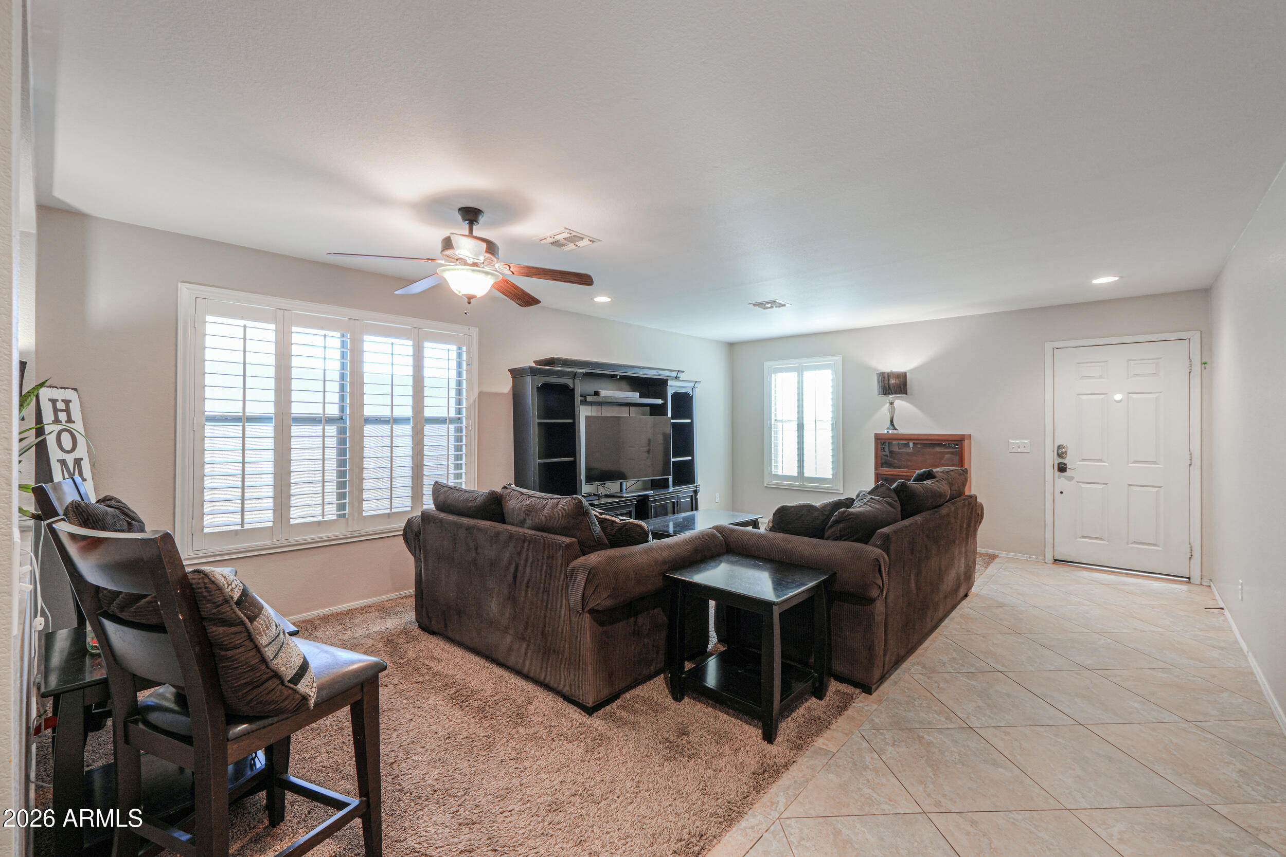 8512 E MESETO Avenue