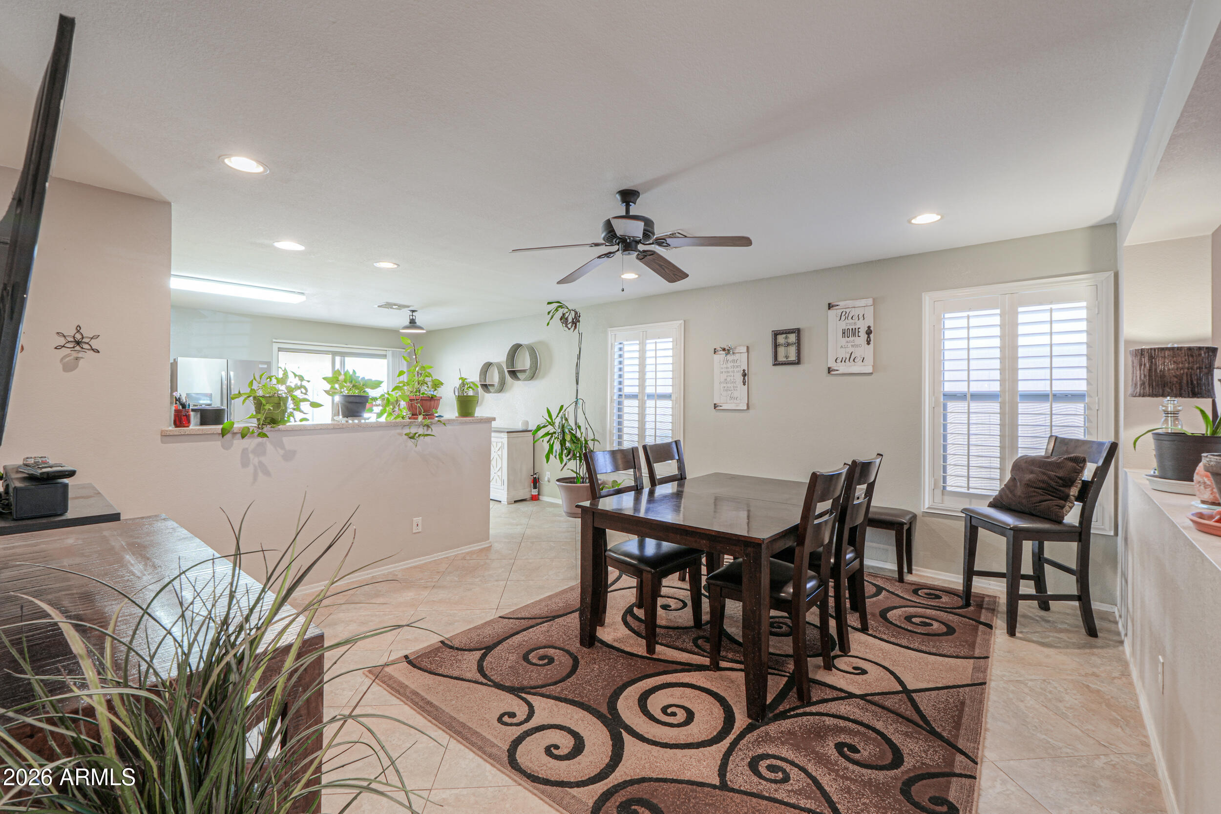 8512 E MESETO Avenue