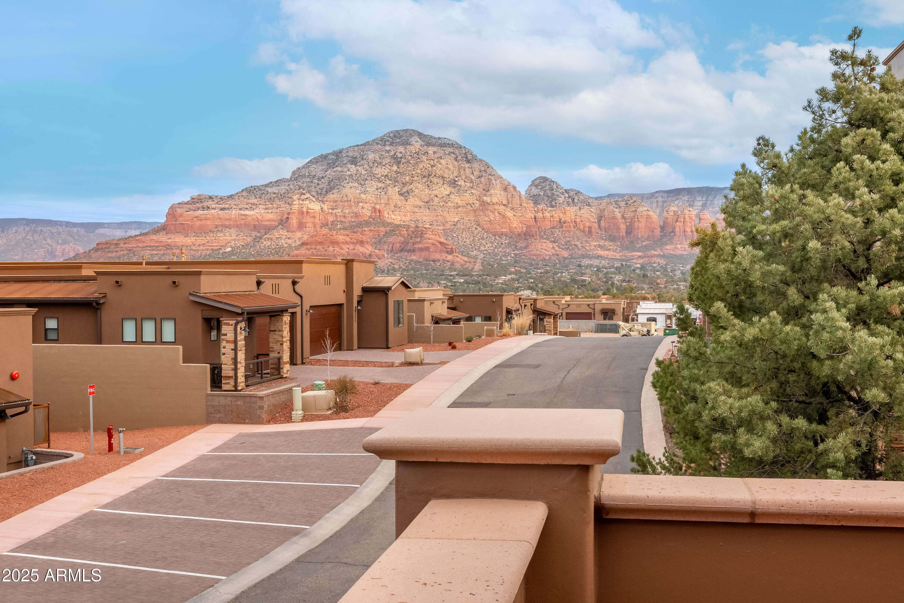 3885 POSITANO Place
