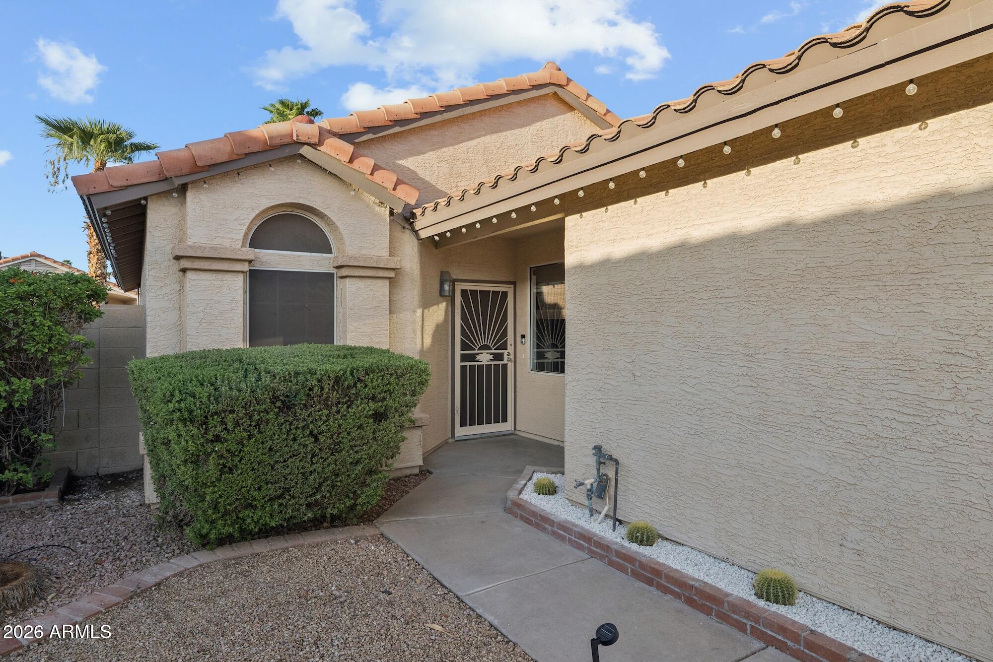 4056 E MOUNTAIN VISTA Drive