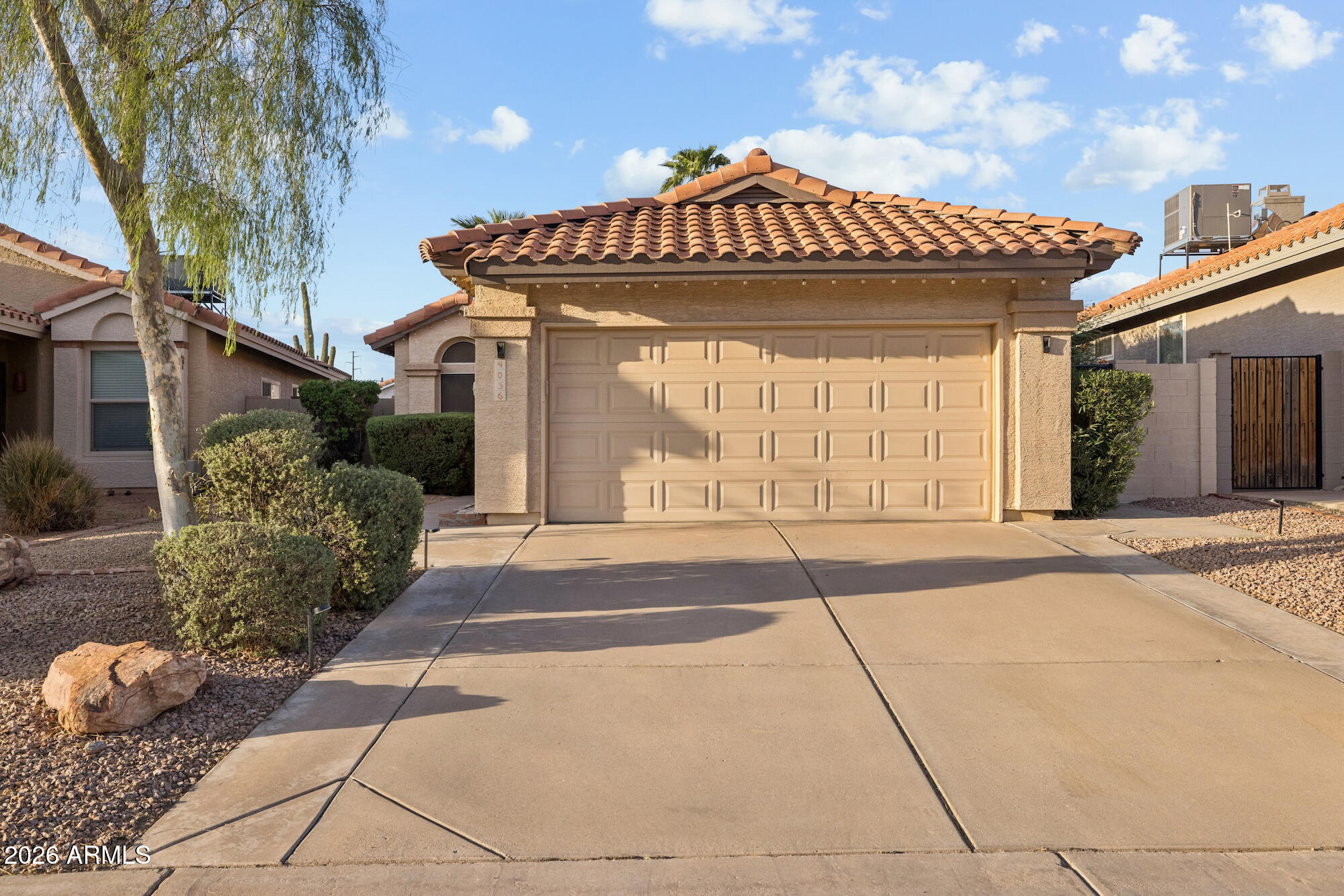 4056 E MOUNTAIN VISTA Drive