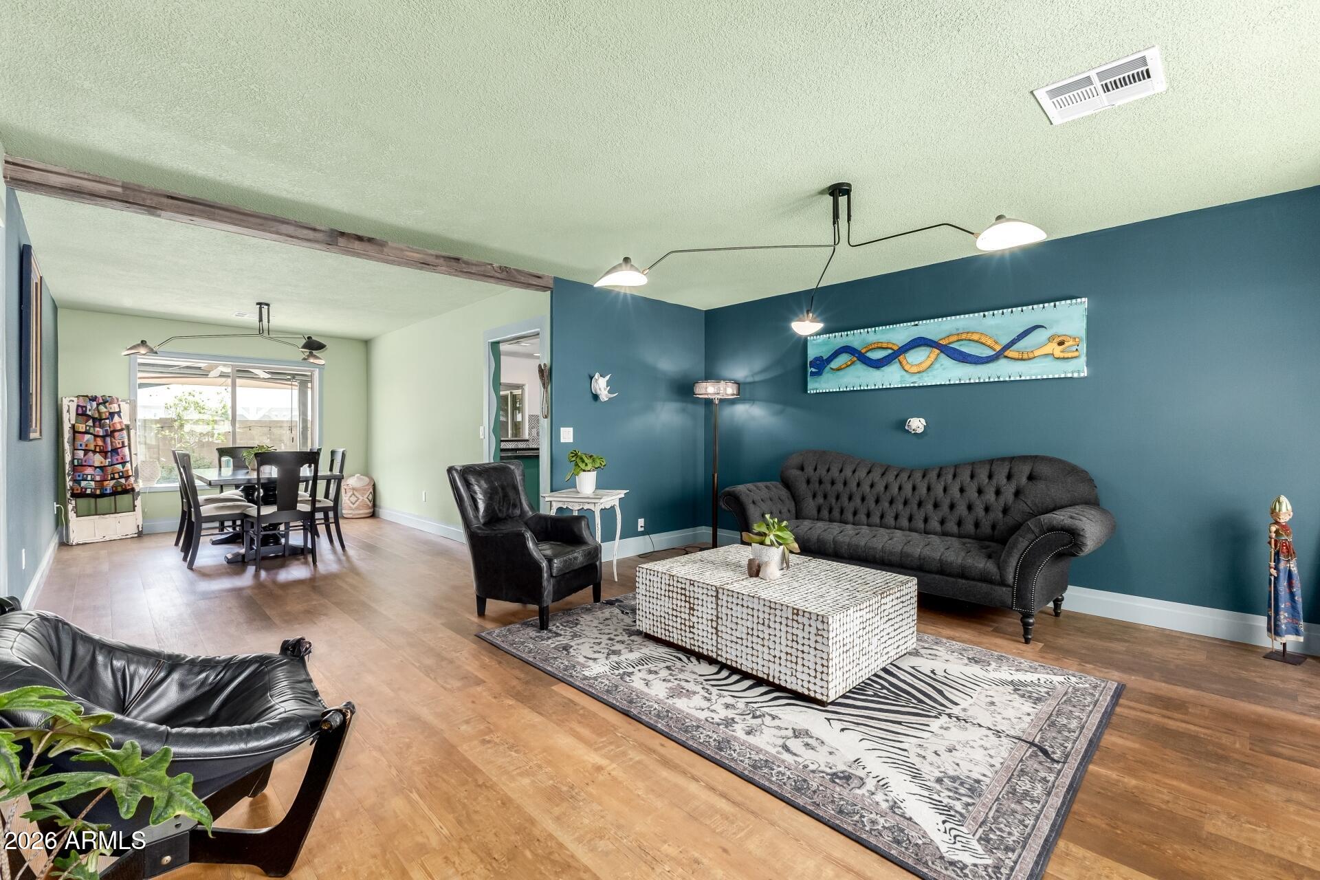 4643 W TOWNLEY Avenue