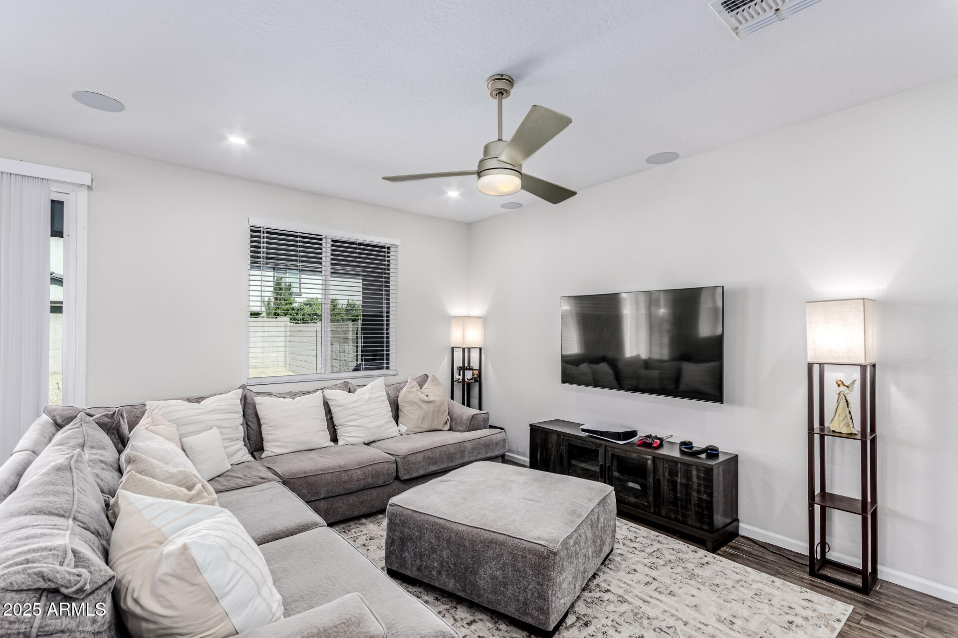 17478 W PARAISO Lane W