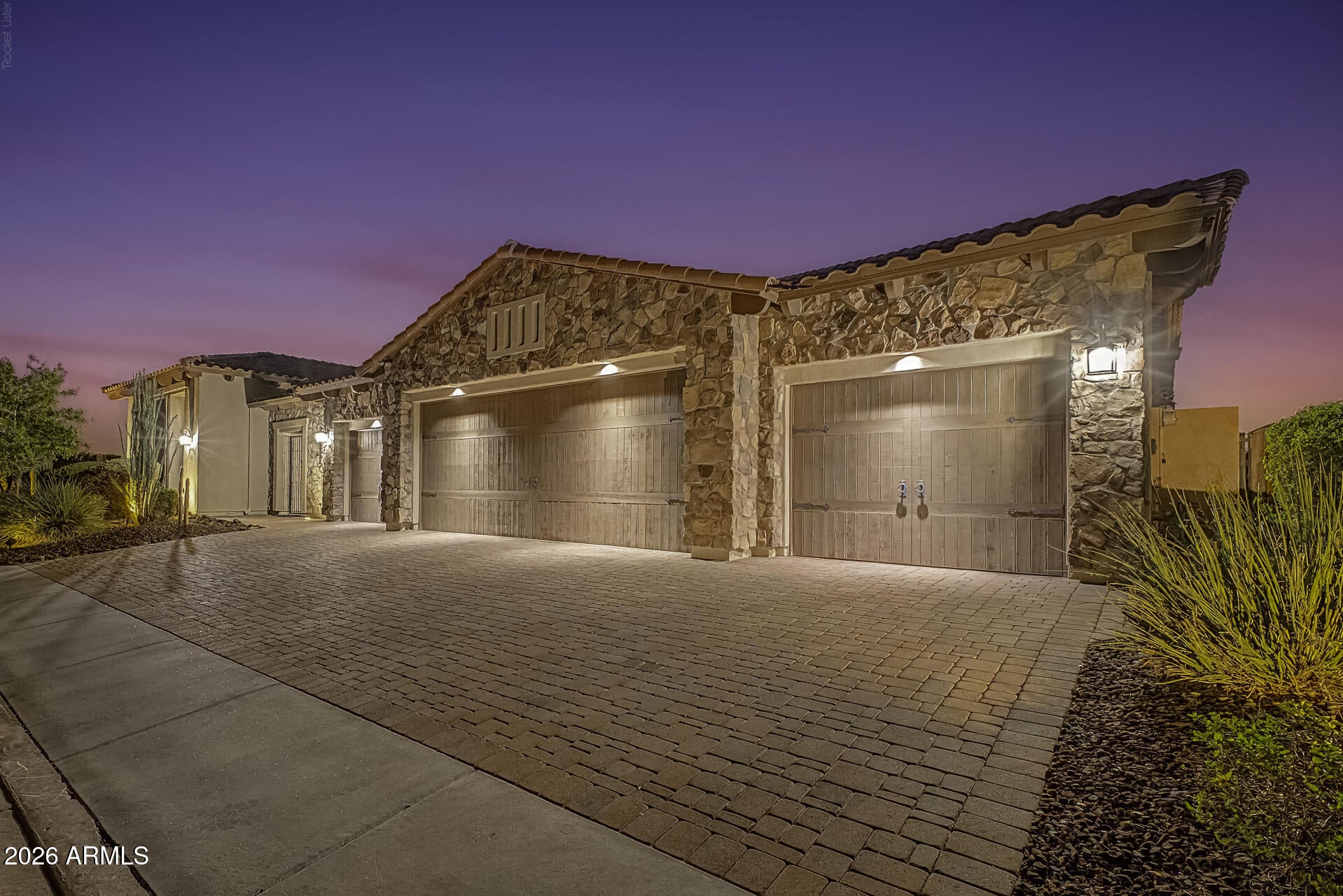 1734 N LUTHER --