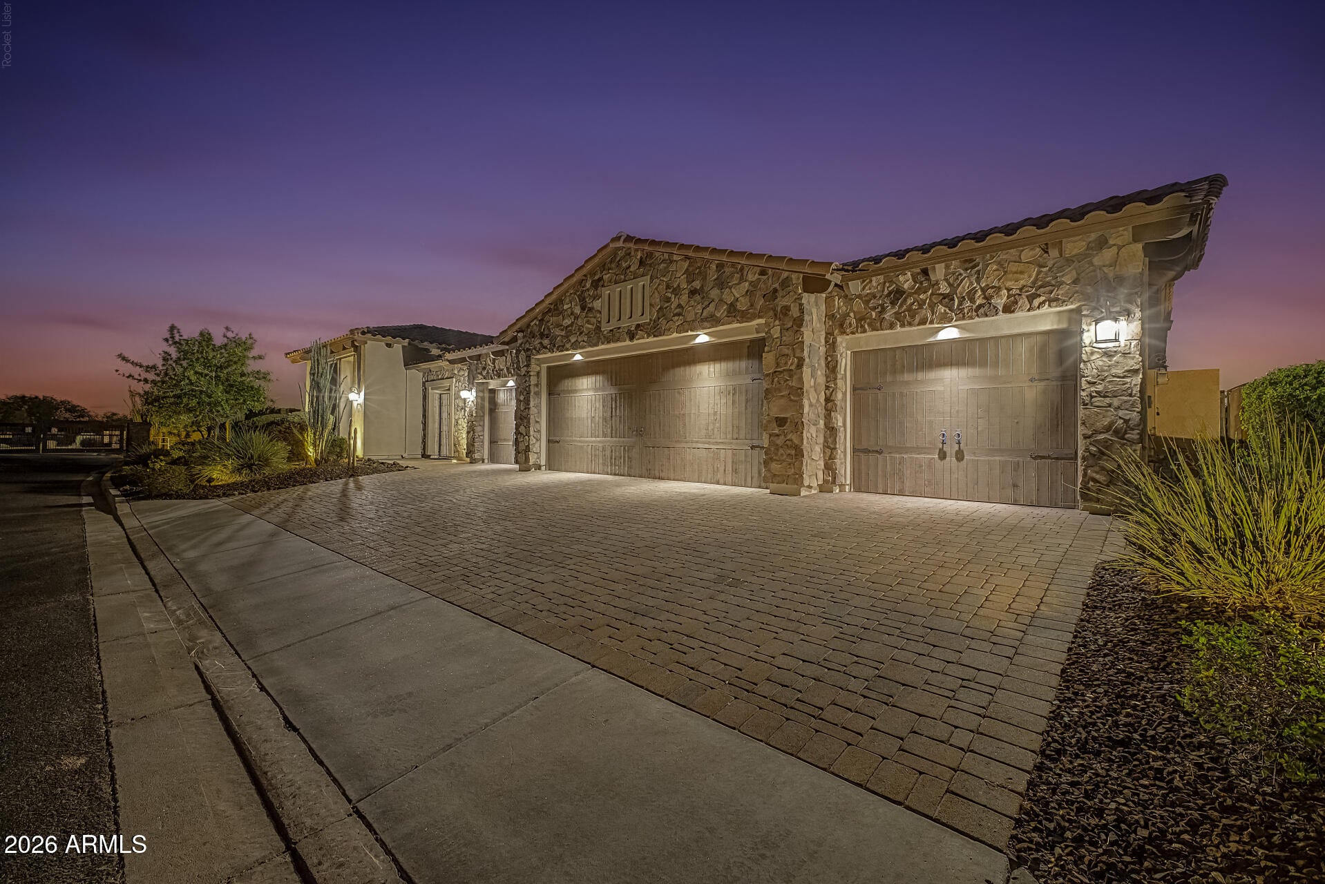 1734 N LUTHER --