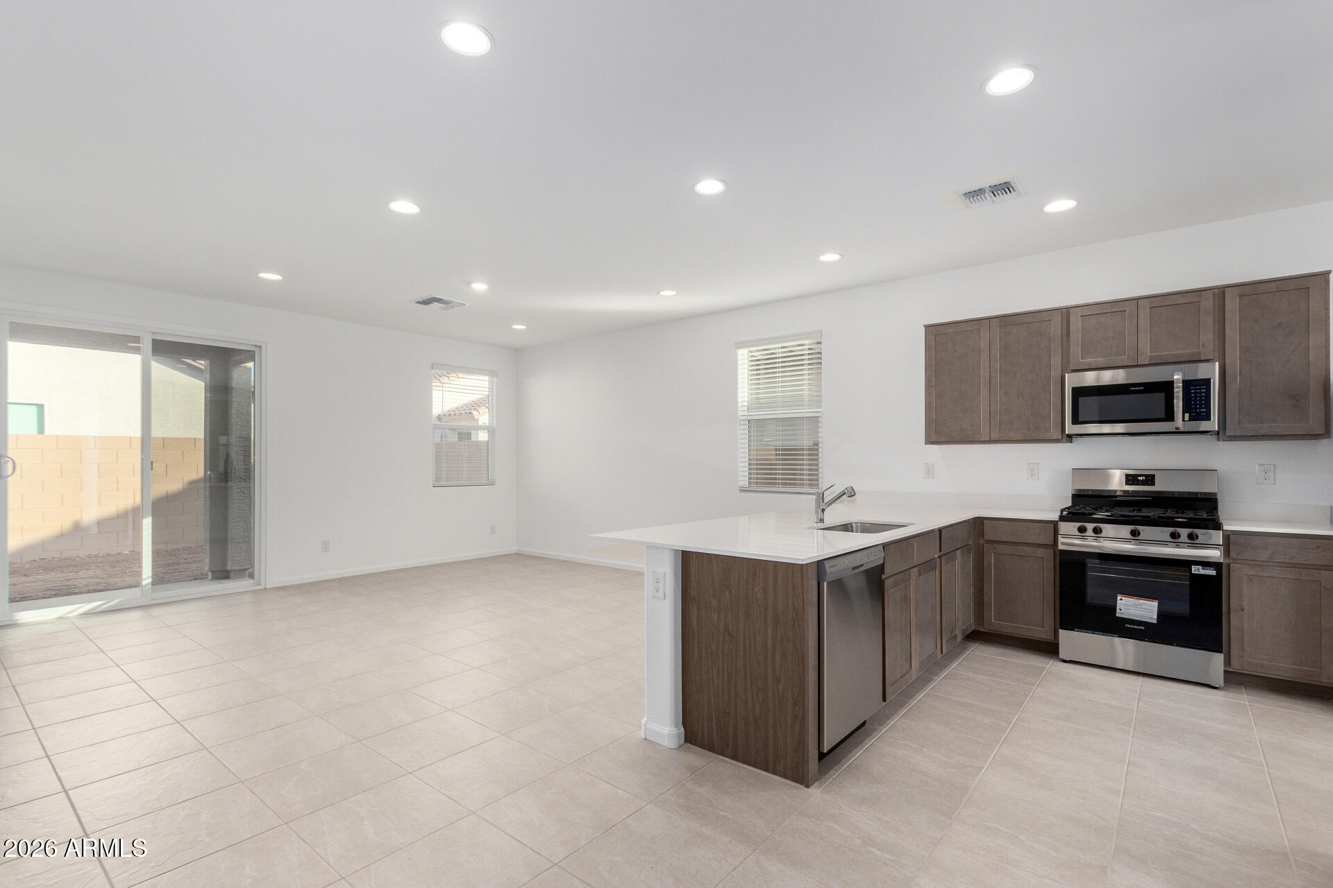 9836 W Catalina Drive