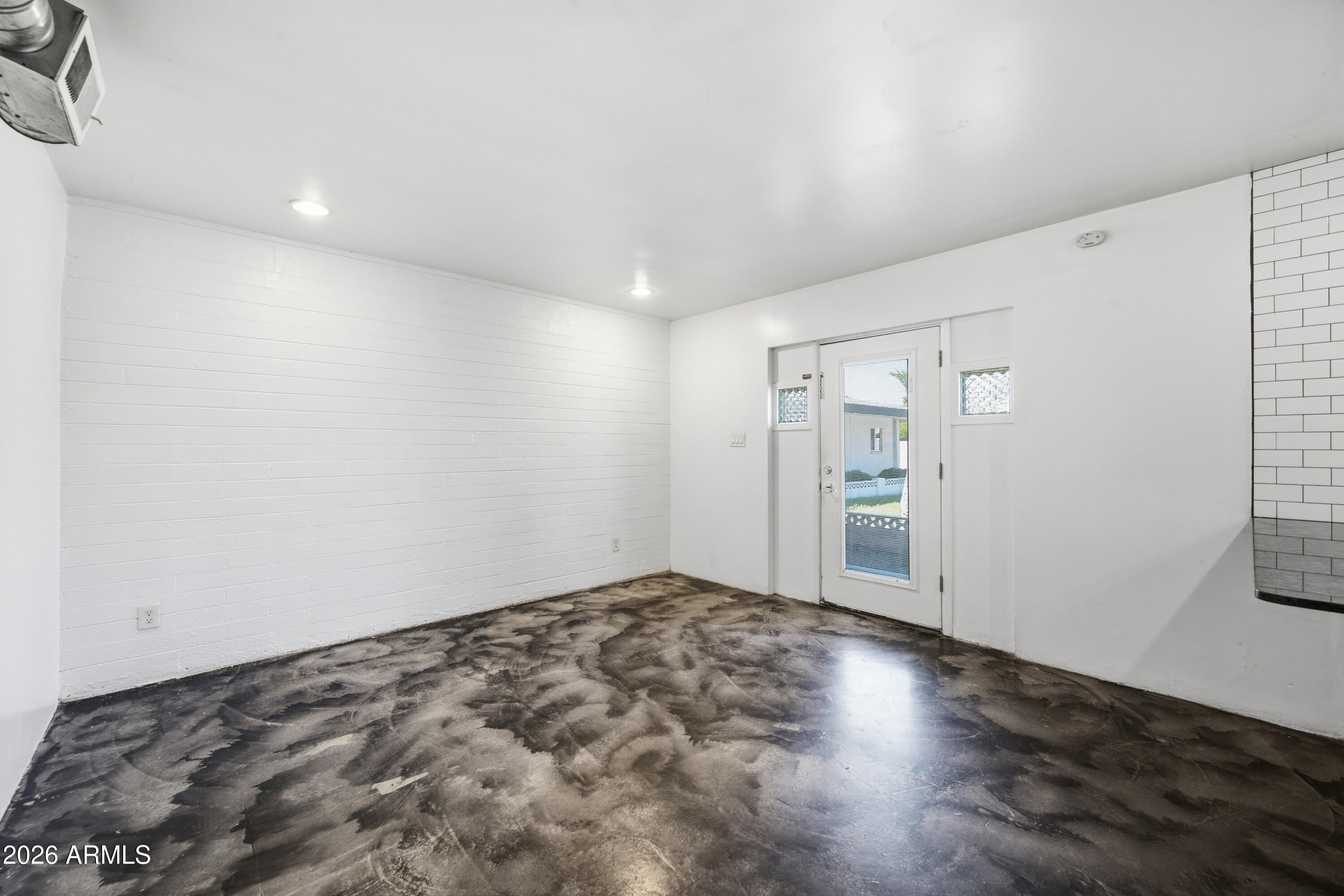 3615 N 15th Avenue Apt 20