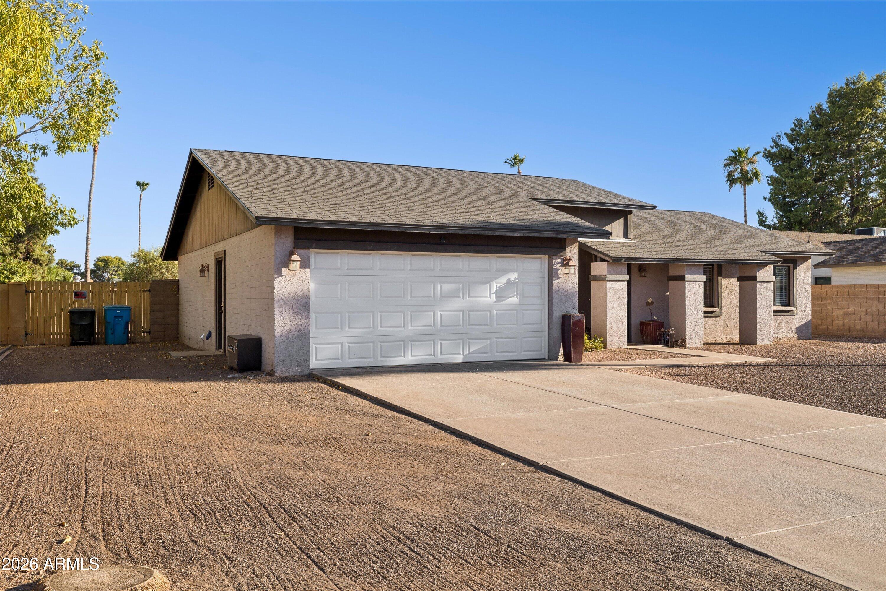 4921 E Winchcomb Drive