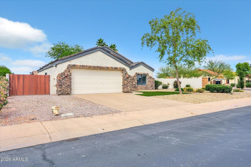 Photo of 20488 E Bronco Drive, Queen Creek, AZ 85142 (MLS # 7013807)