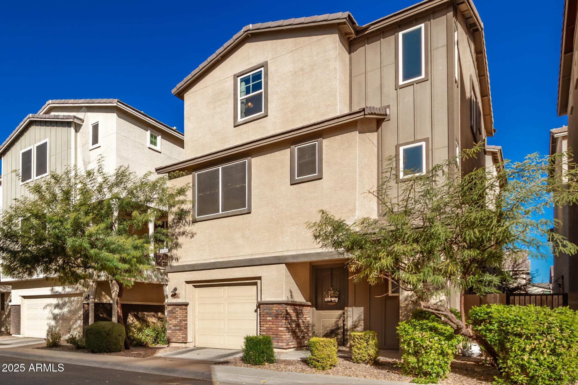 750 W Flintlock Way