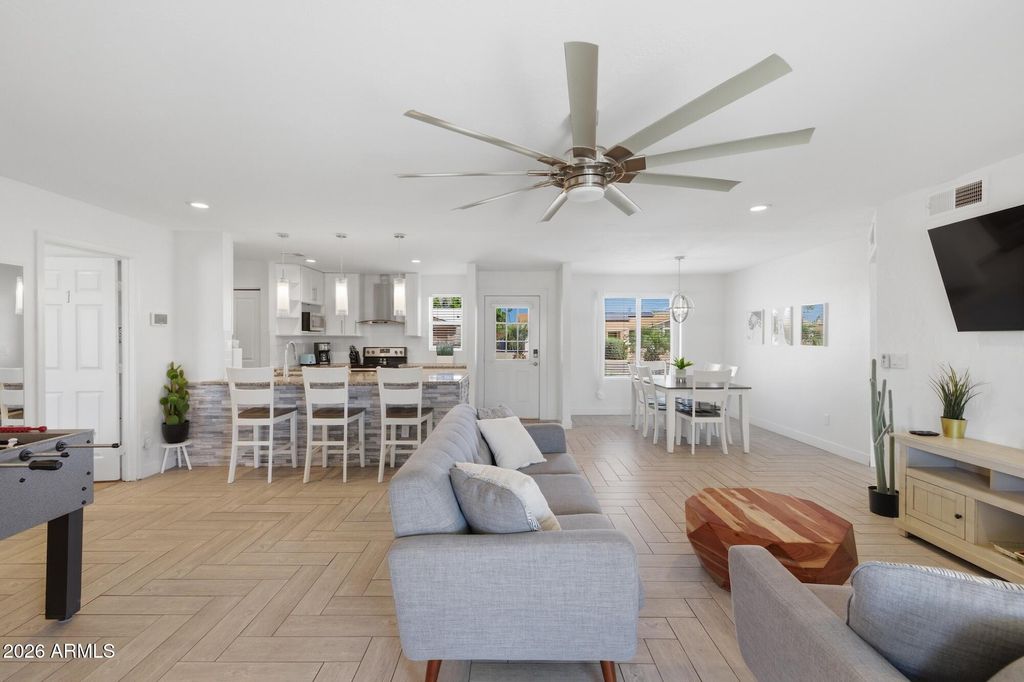 Photo of 915 W Loughlin Drive, Chandler, AZ 85225 (MLS # 7012184)