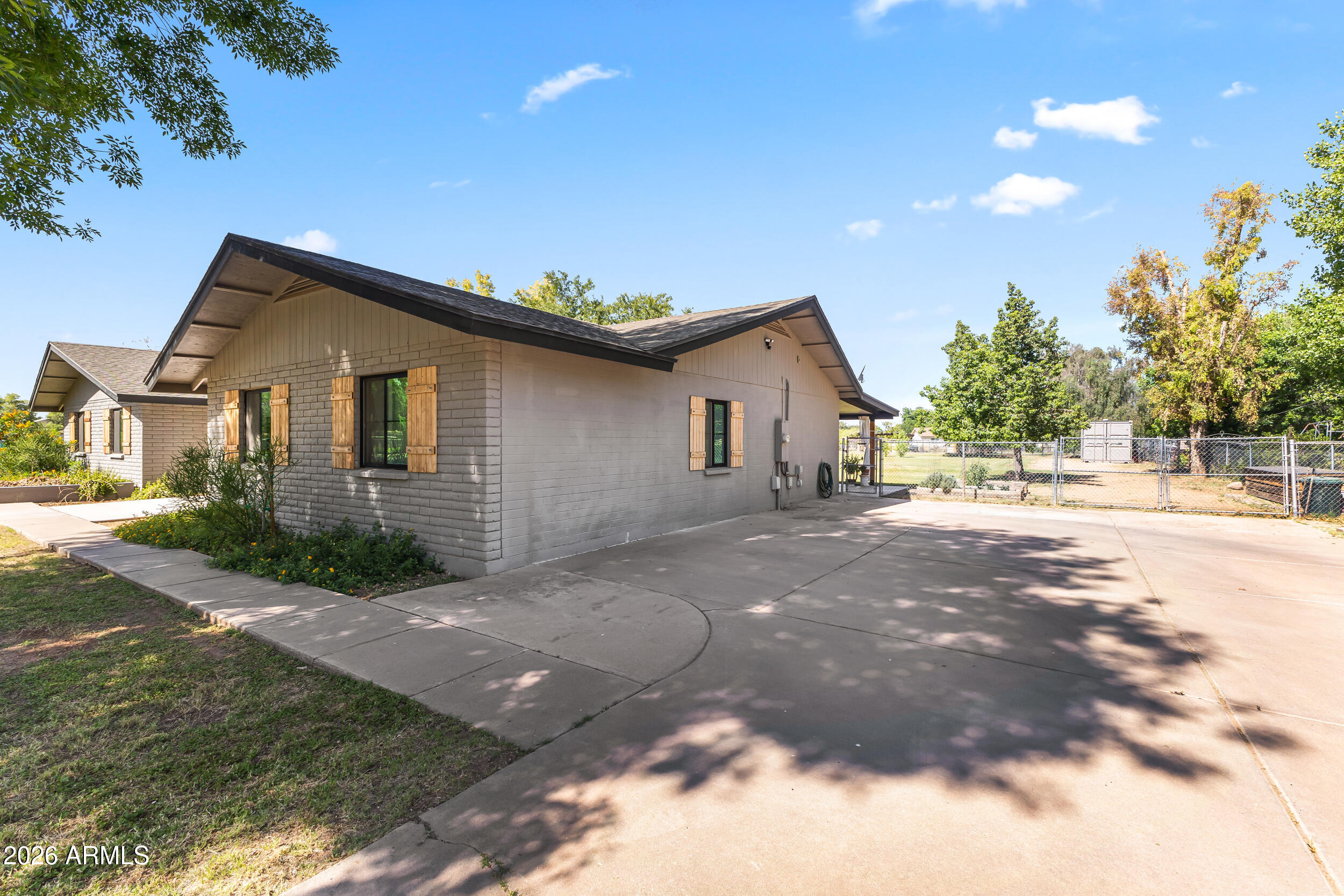 632 S PANDORA Drive