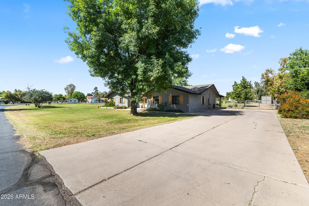 Photo of 632 S Pandora Drive, Gilbert, AZ 85296 (MLS # 7019835)