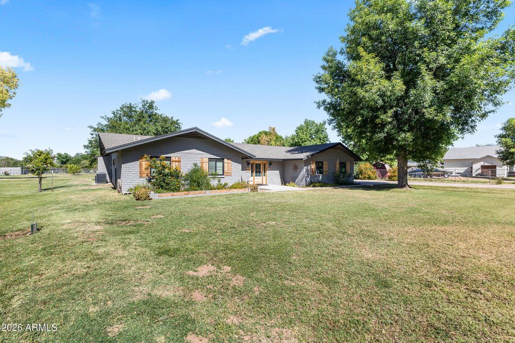 Photo of 632 S Pandora Drive, Gilbert, AZ 85296 (MLS # 7019835)