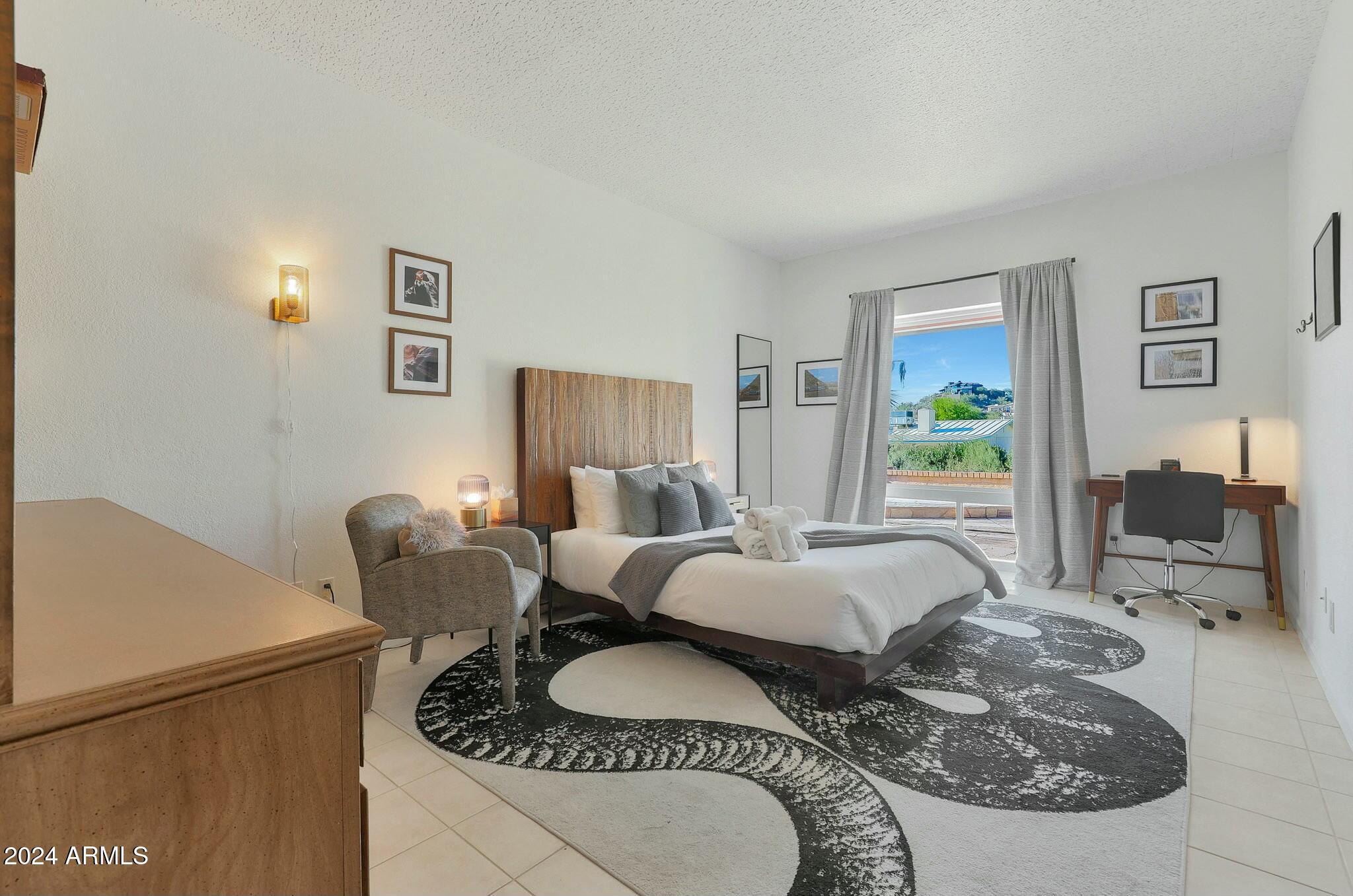 Phoenix, Arizona 85020, United States, 2 Bedrooms Bedrooms, ,2 BathroomsBathrooms,Residential,Pending,28207