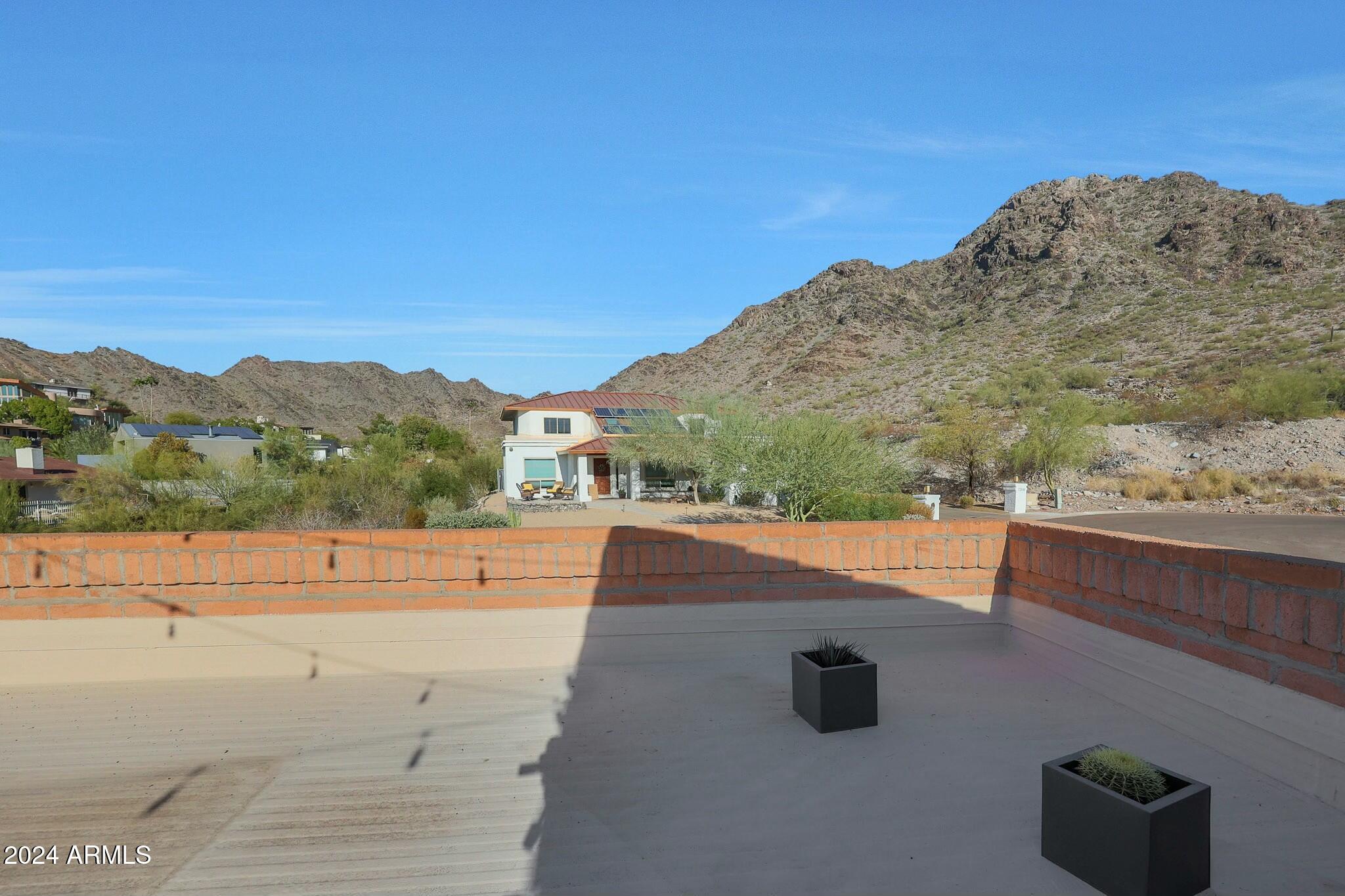 Phoenix, Arizona 85020, United States, 2 Bedrooms Bedrooms, ,2 BathroomsBathrooms,Residential,Pending,28207
