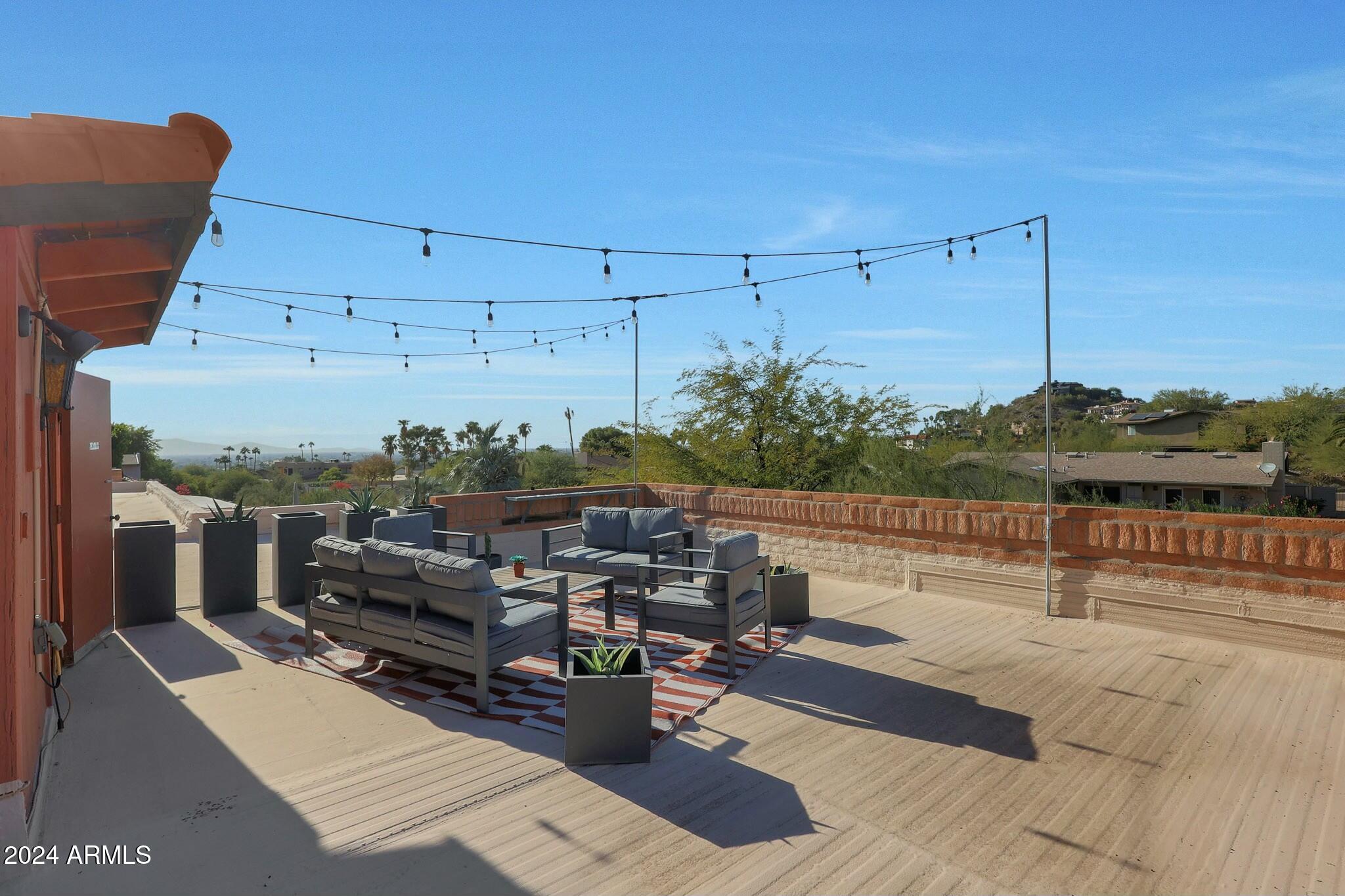 Phoenix, Arizona 85020, United States, 2 Bedrooms Bedrooms, ,2 BathroomsBathrooms,Residential,Pending,28207