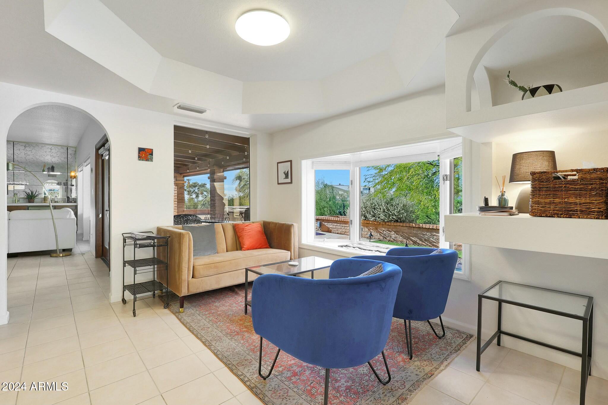 Phoenix, Arizona 85020, United States, 2 Bedrooms Bedrooms, ,2 BathroomsBathrooms,Residential,Pending,28207