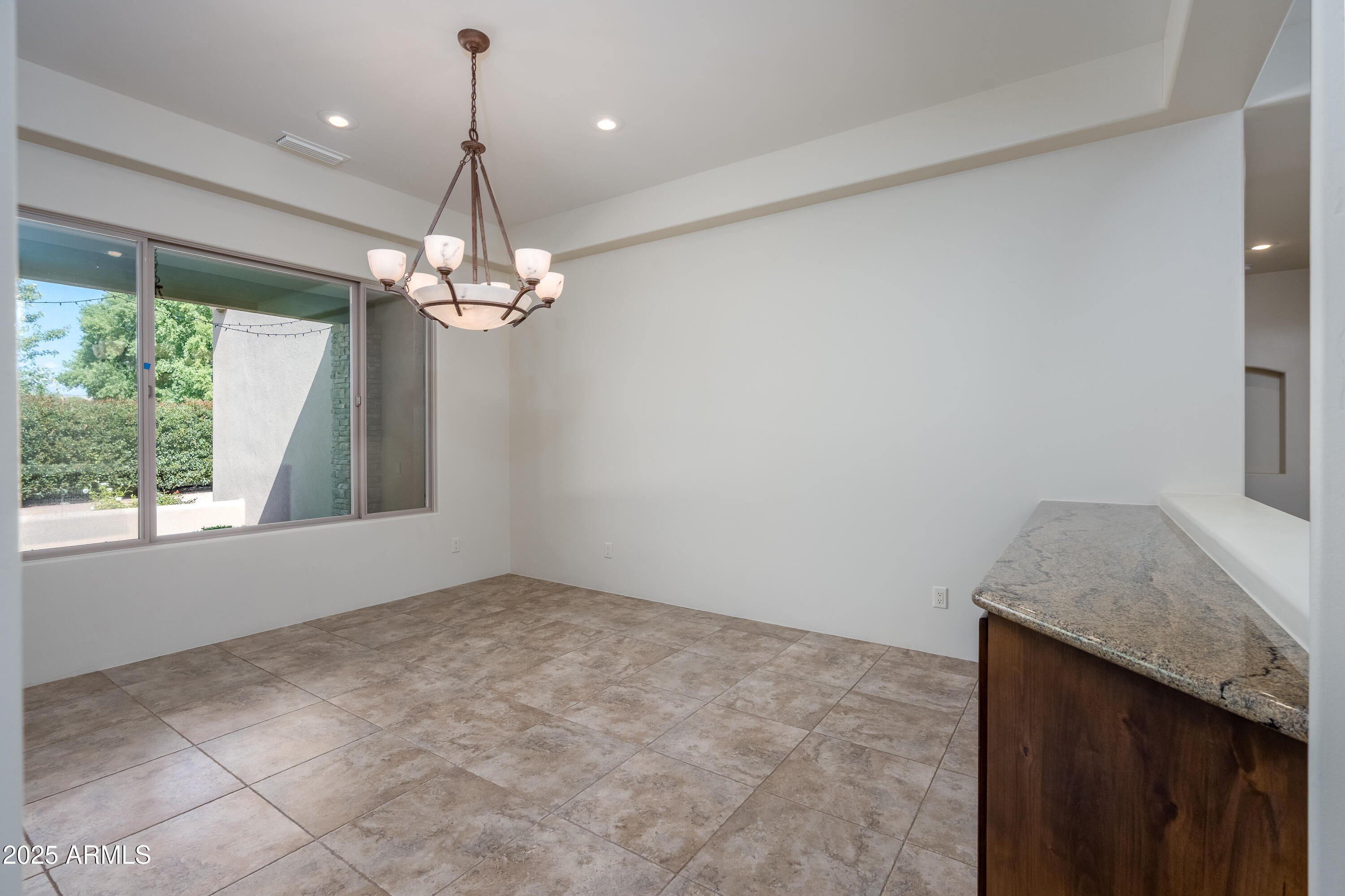 Cottonwood, Arizona 86326, United States, 4 Bedrooms Bedrooms, ,3 BathroomsBathrooms,Residential,Pending,222035