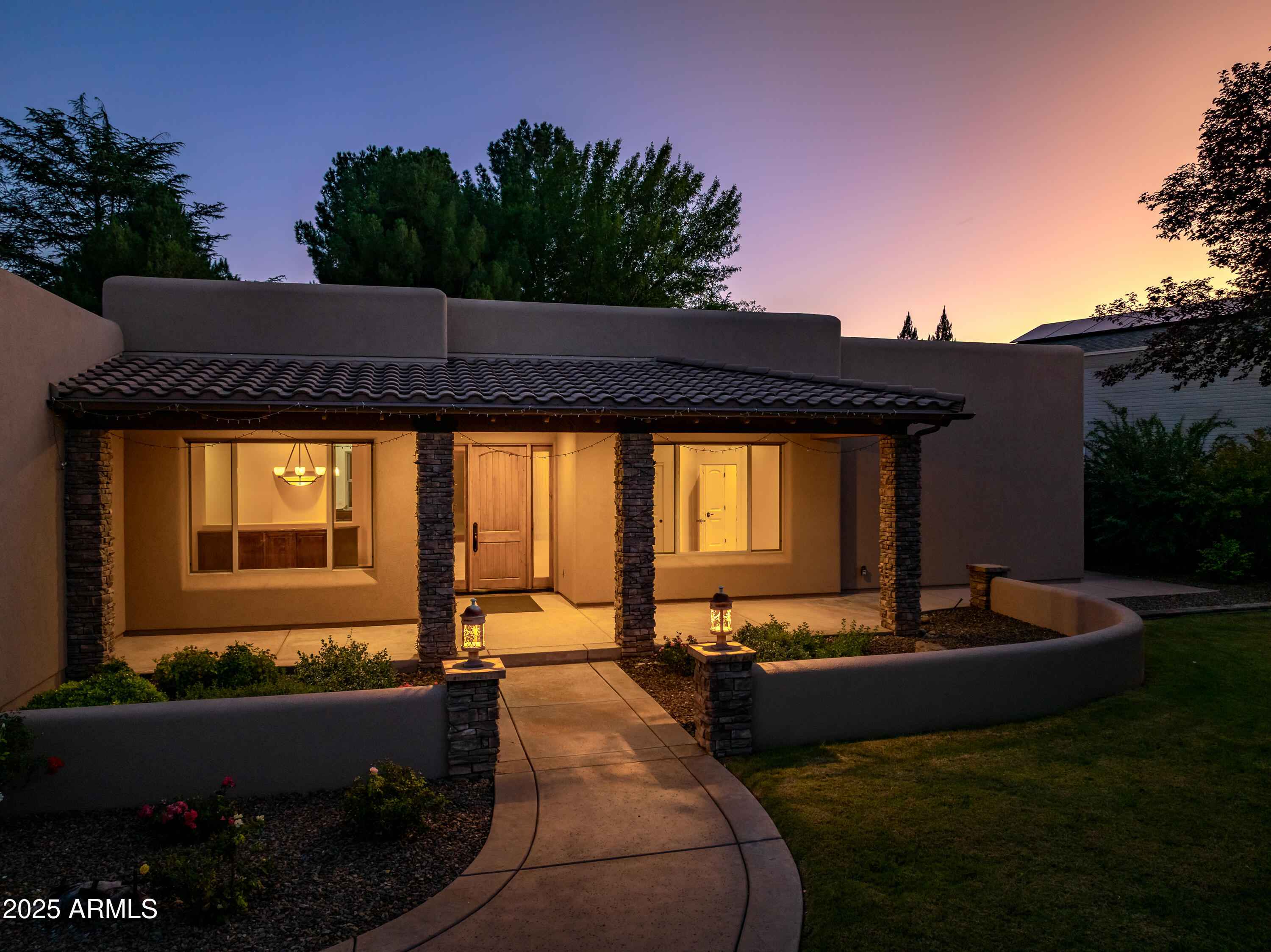 Cottonwood, Arizona 86326, United States, 4 Bedrooms Bedrooms, ,3 BathroomsBathrooms,Residential,Pending,222035