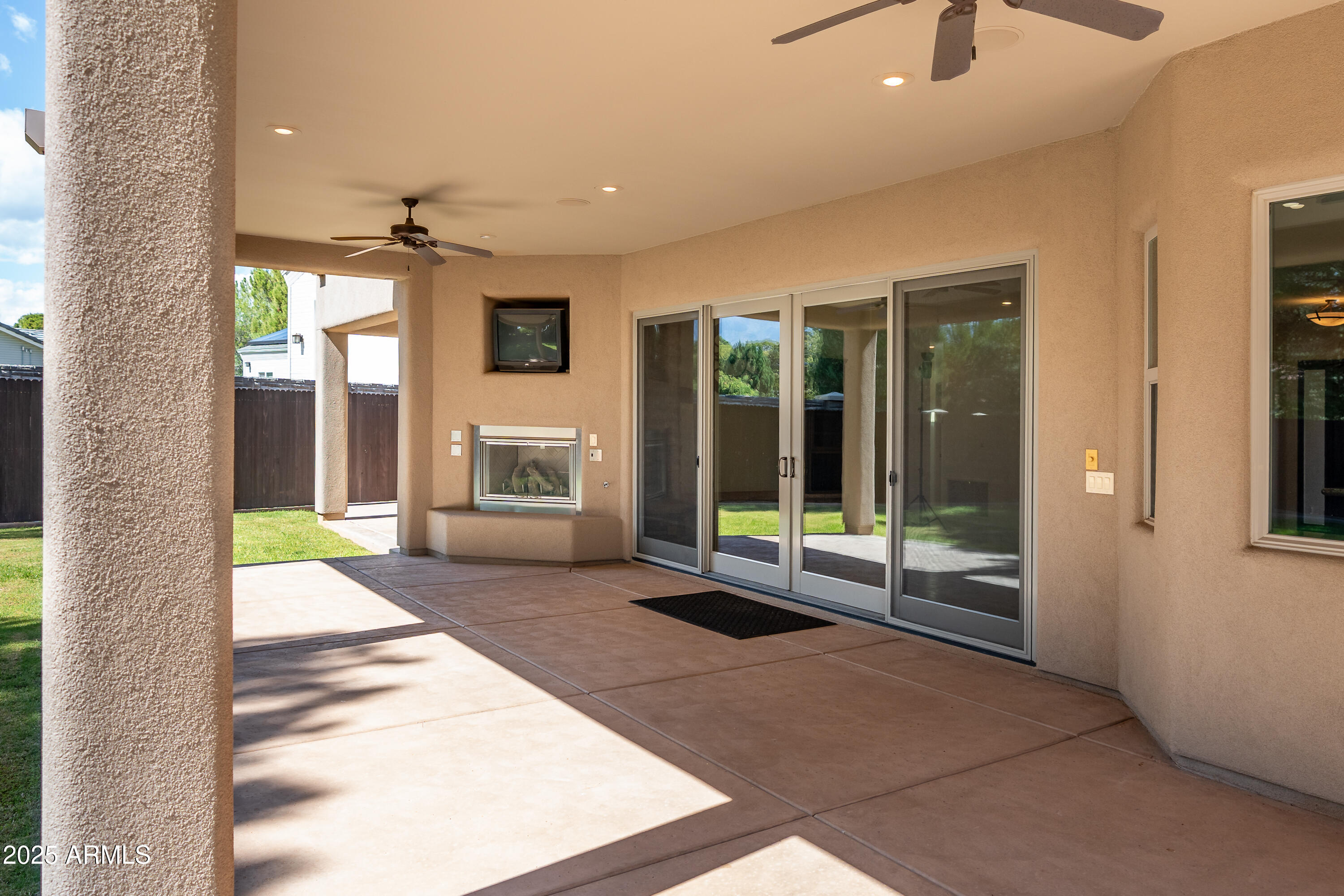 Cottonwood, Arizona 86326, United States, 4 Bedrooms Bedrooms, ,3 BathroomsBathrooms,Residential,Pending,222035