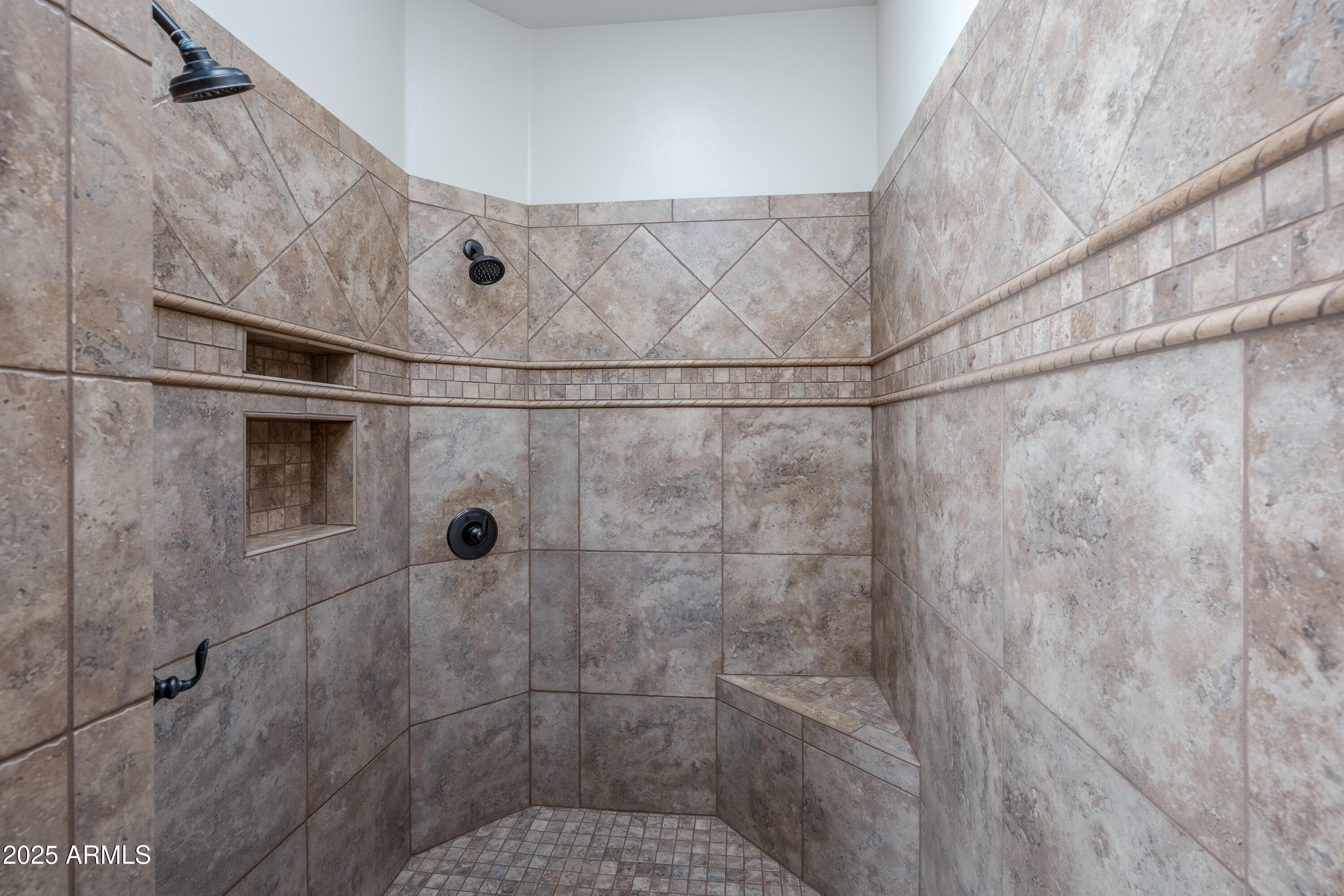 Cottonwood, Arizona 86326, United States, 4 Bedrooms Bedrooms, ,3 BathroomsBathrooms,Residential,Pending,222035