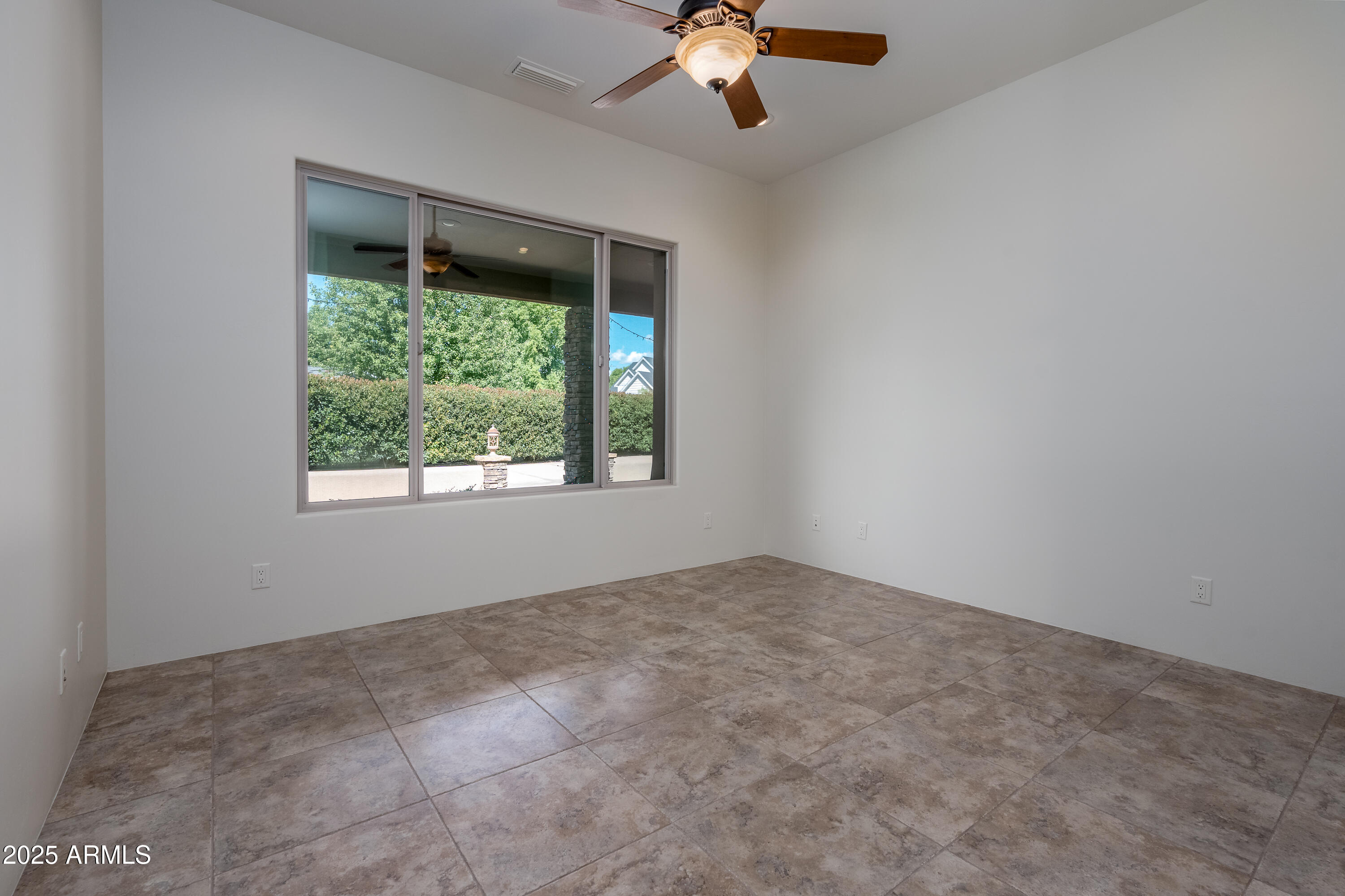 Cottonwood, Arizona 86326, United States, 4 Bedrooms Bedrooms, ,3 BathroomsBathrooms,Residential,Pending,222035