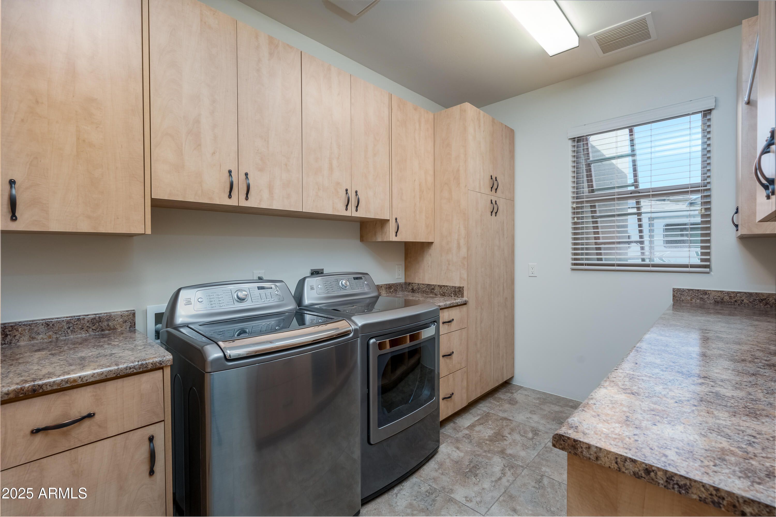 Cottonwood, Arizona 86326, United States, 4 Bedrooms Bedrooms, ,3 BathroomsBathrooms,Residential,Pending,222035