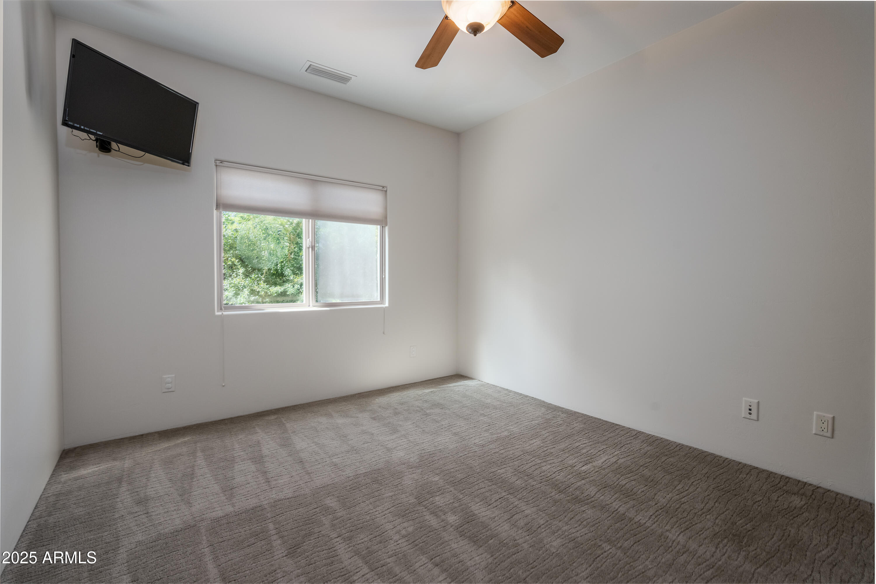 Cottonwood, Arizona 86326, United States, 4 Bedrooms Bedrooms, ,3 BathroomsBathrooms,Residential,Pending,222035