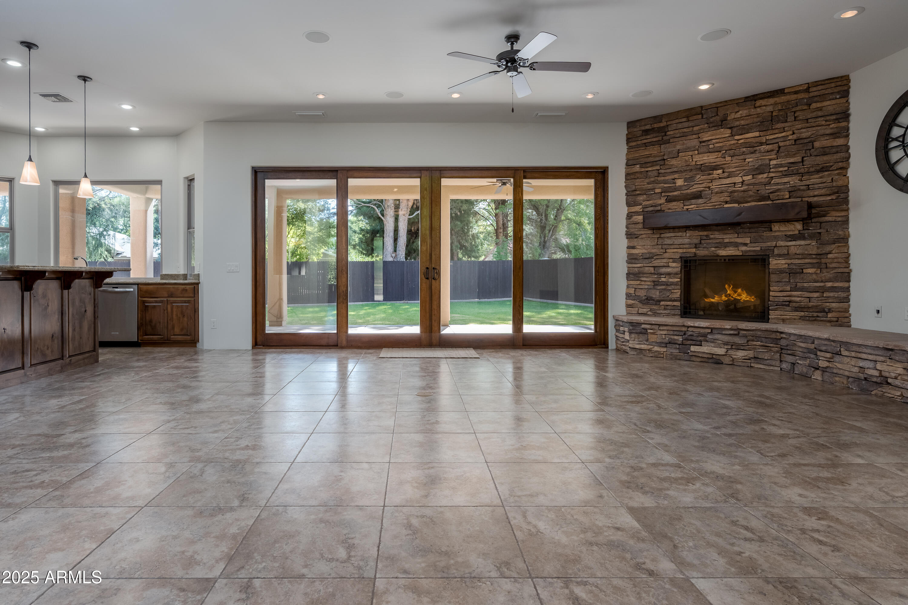 Cottonwood, Arizona 86326, United States, 4 Bedrooms Bedrooms, ,3 BathroomsBathrooms,Residential,Pending,222035