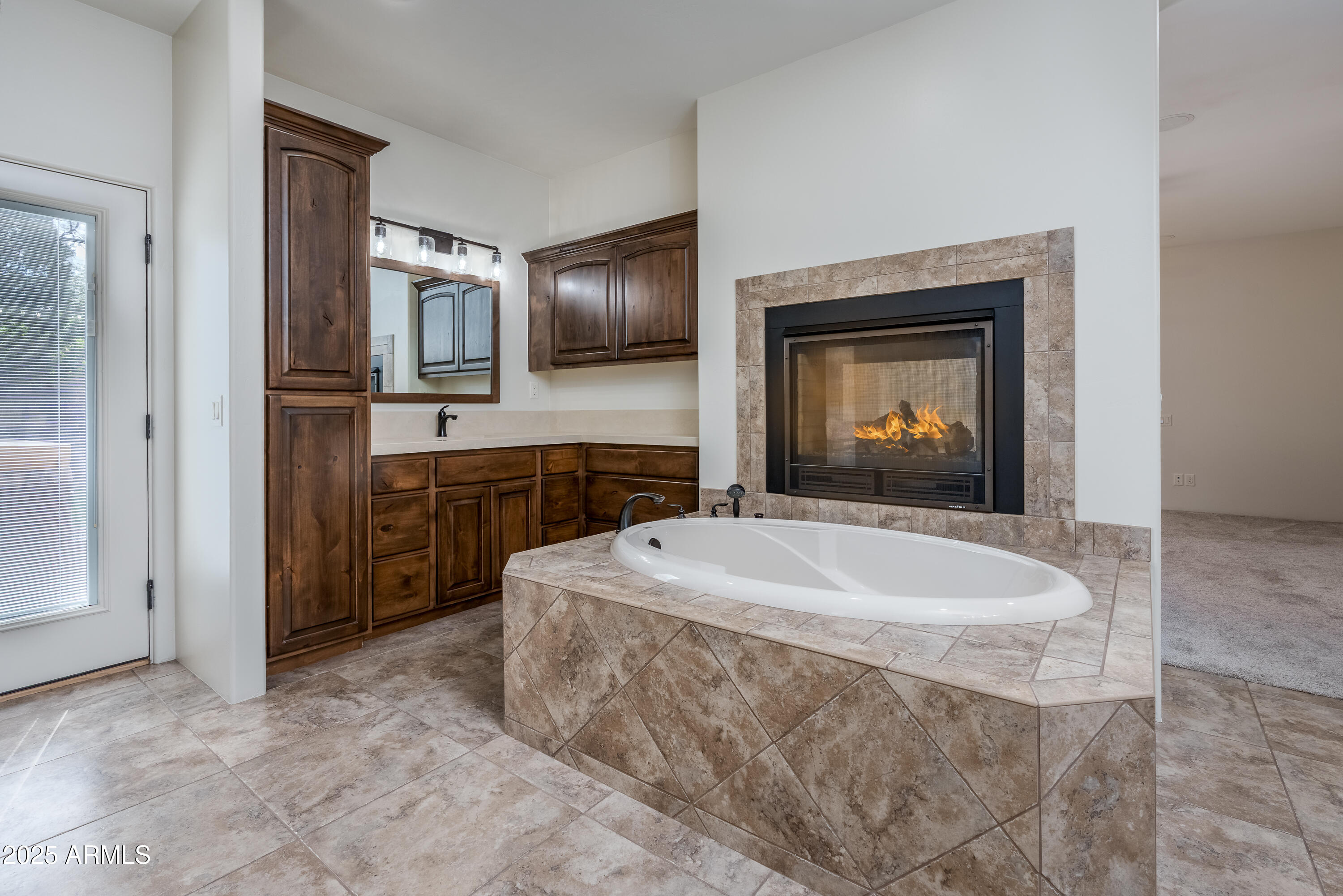 Cottonwood, Arizona 86326, United States, 4 Bedrooms Bedrooms, ,3 BathroomsBathrooms,Residential,Pending,222035