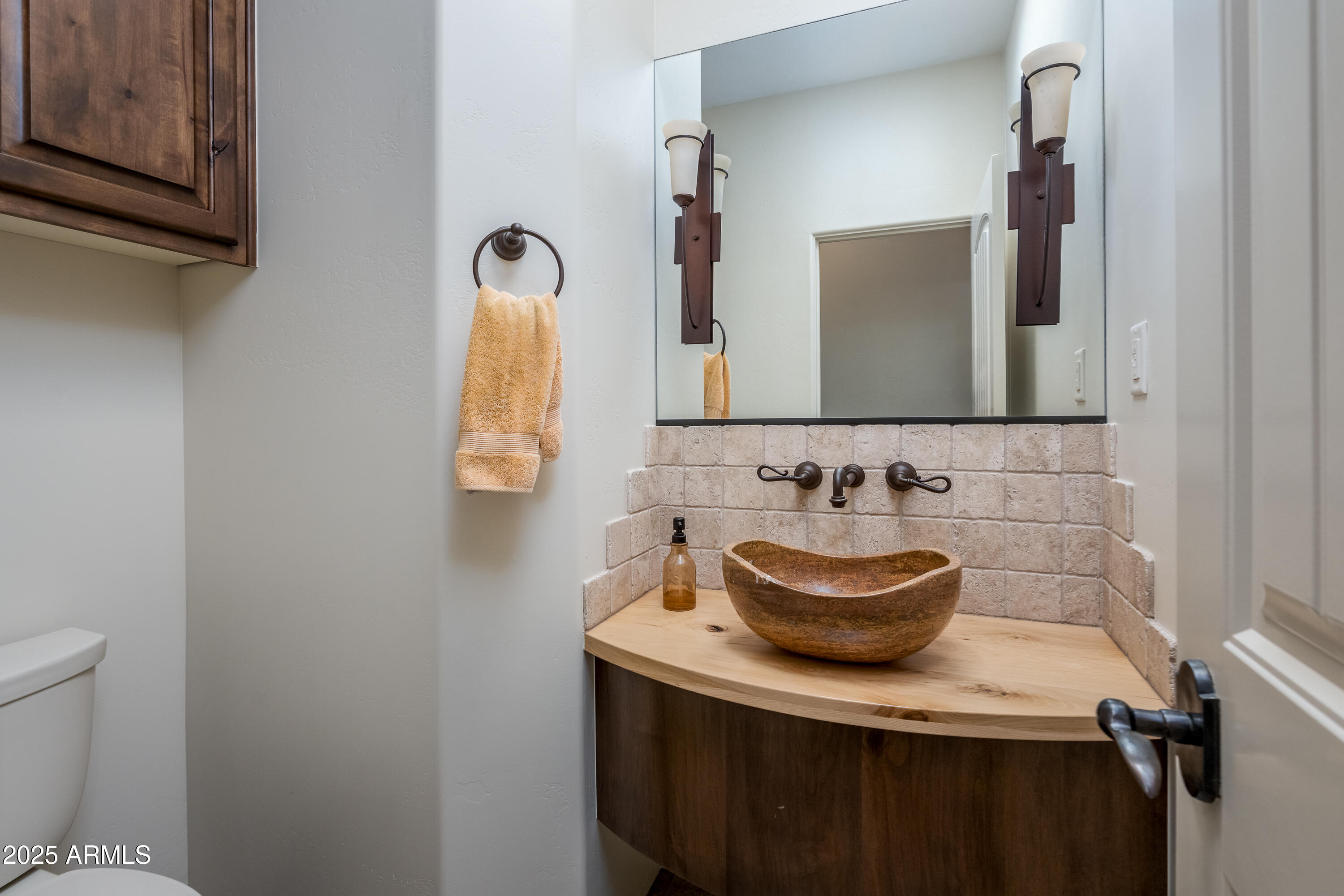 Cottonwood, Arizona 86326, United States, 4 Bedrooms Bedrooms, ,3 BathroomsBathrooms,Residential,Pending,222035