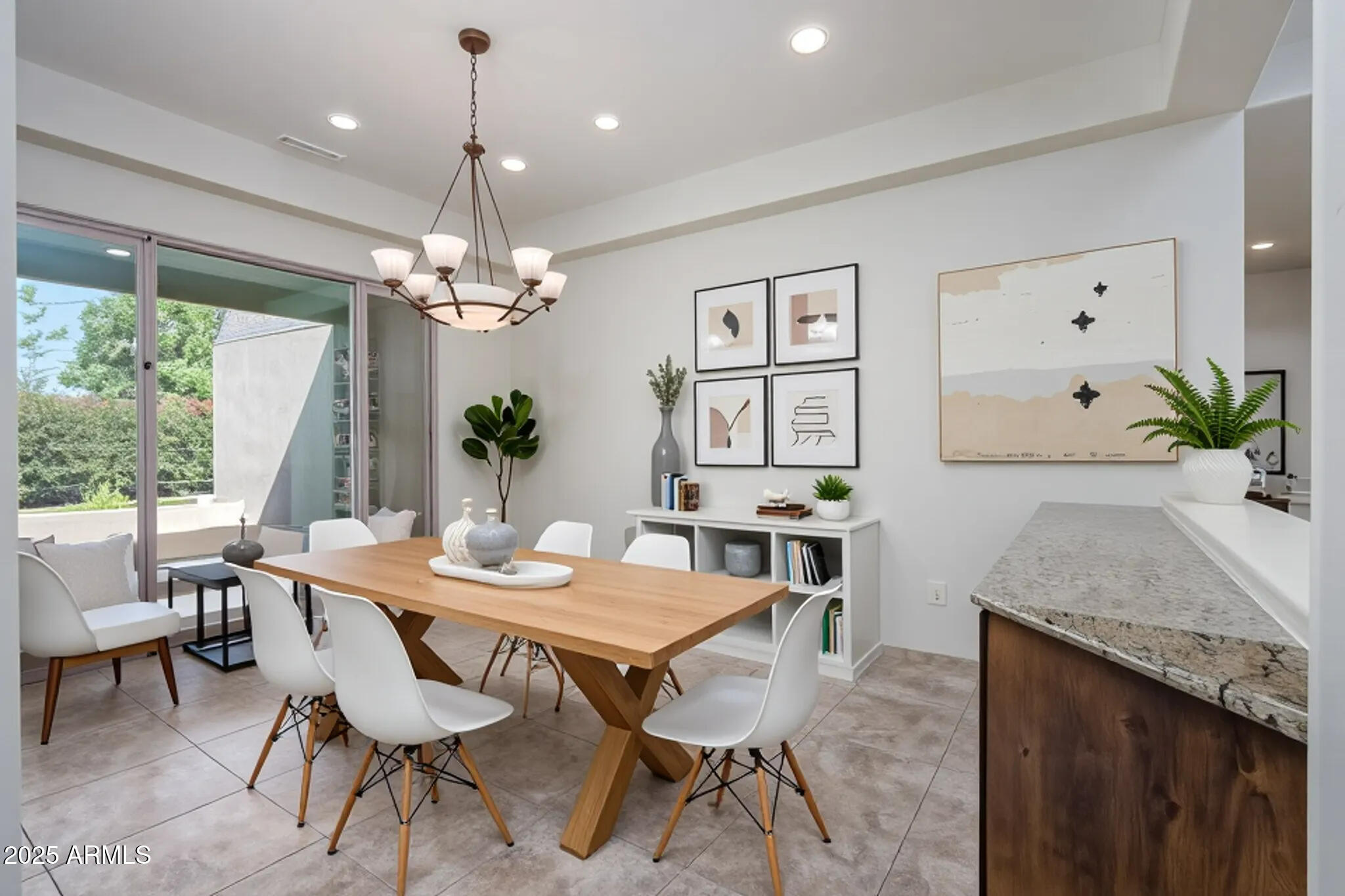 Cottonwood, Arizona 86326, United States, 4 Bedrooms Bedrooms, ,3 BathroomsBathrooms,Residential,Pending,222035