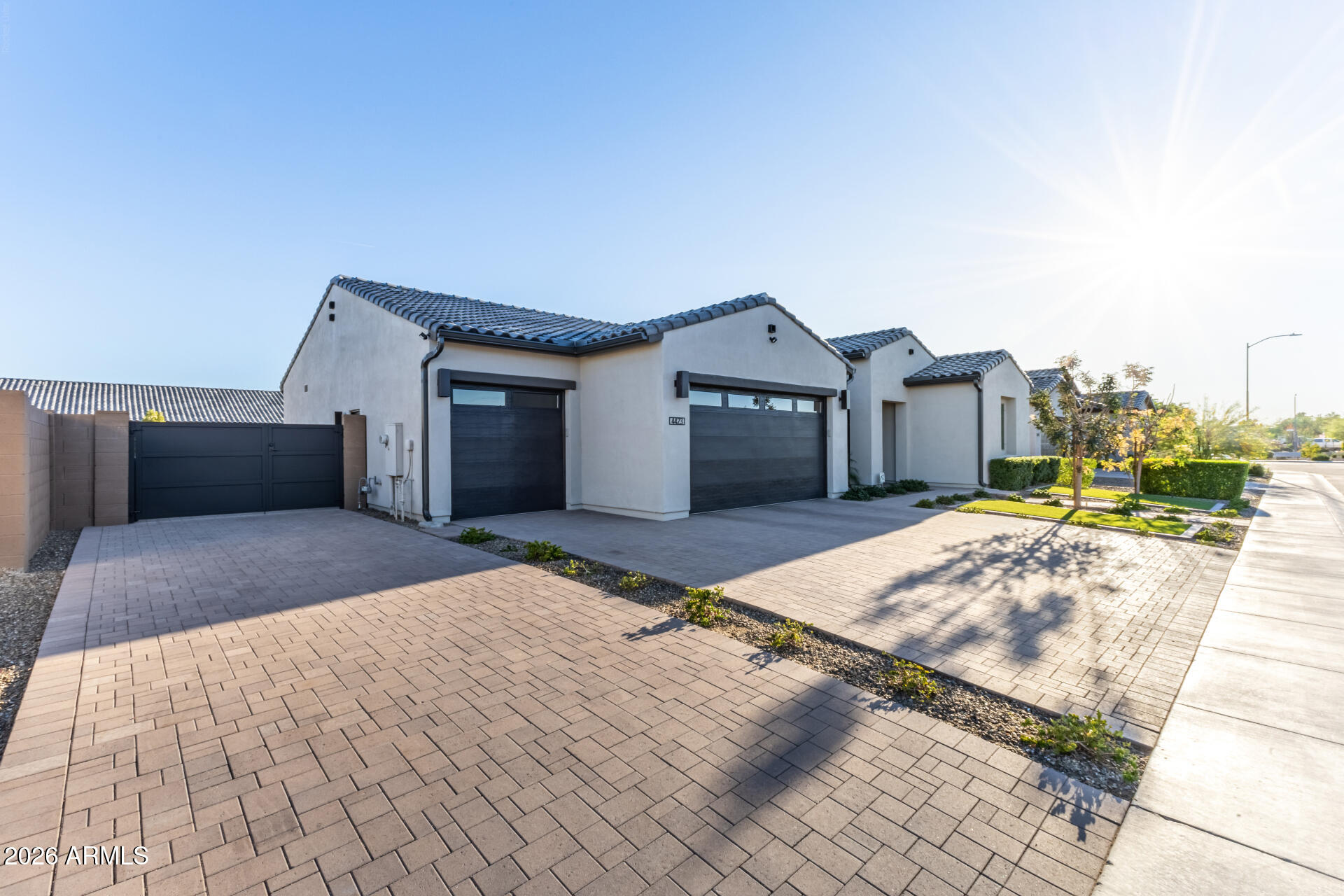 4423 W PARK VIEW Lane