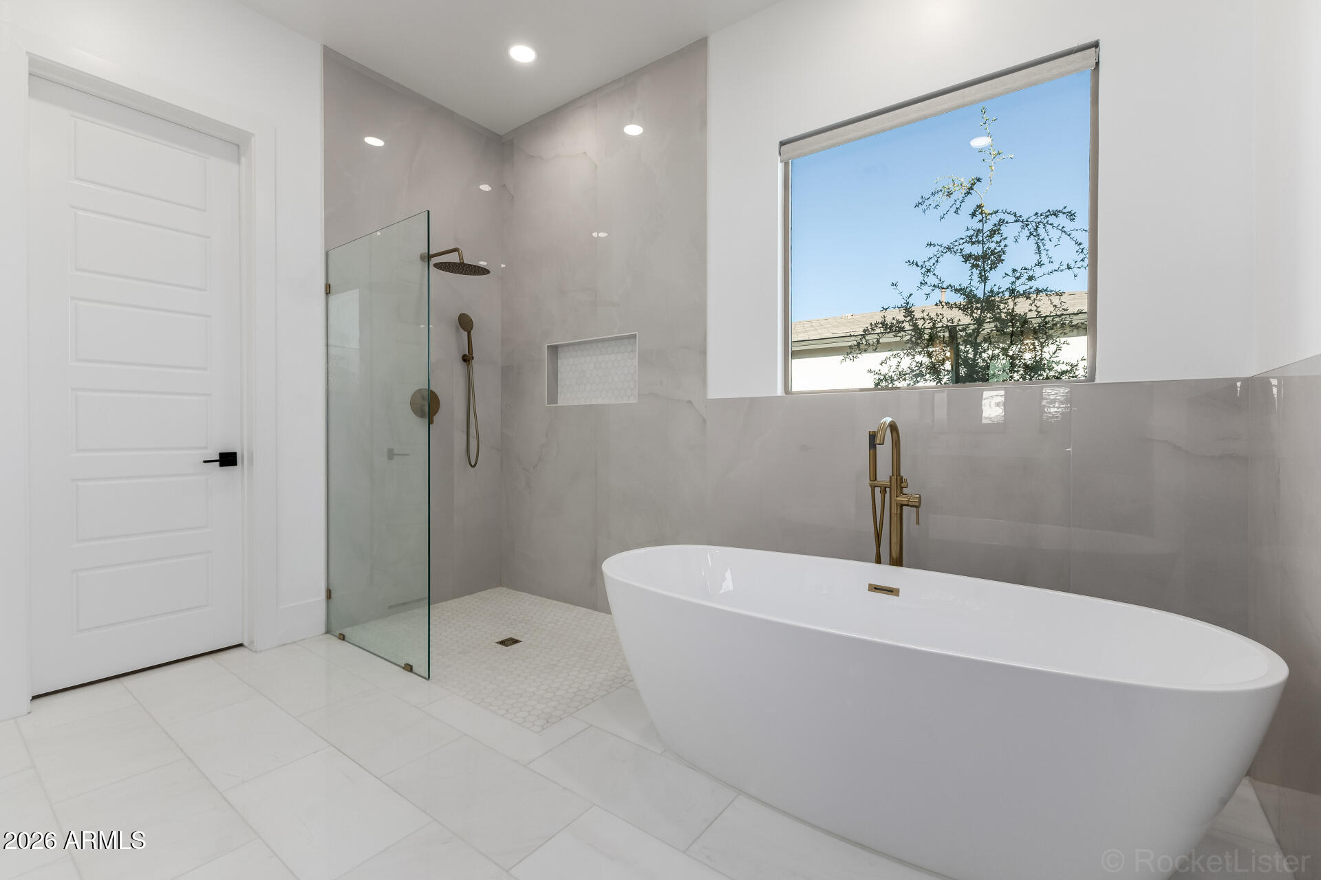 NORTHPOINT - Residential