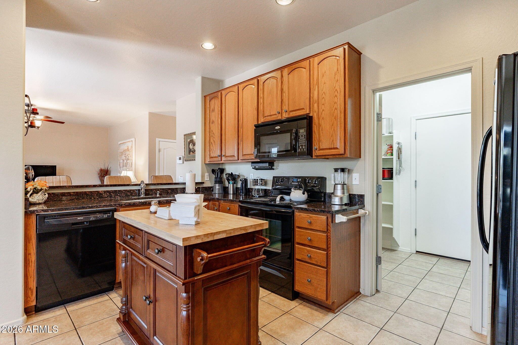 967 E DESERT SPRINGS Way