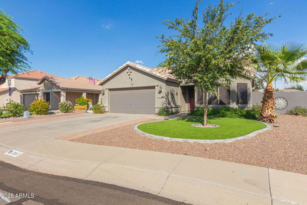 Photo of 3947 S Soho Lane, Chandler, AZ 85286 (MLS # 6925290)