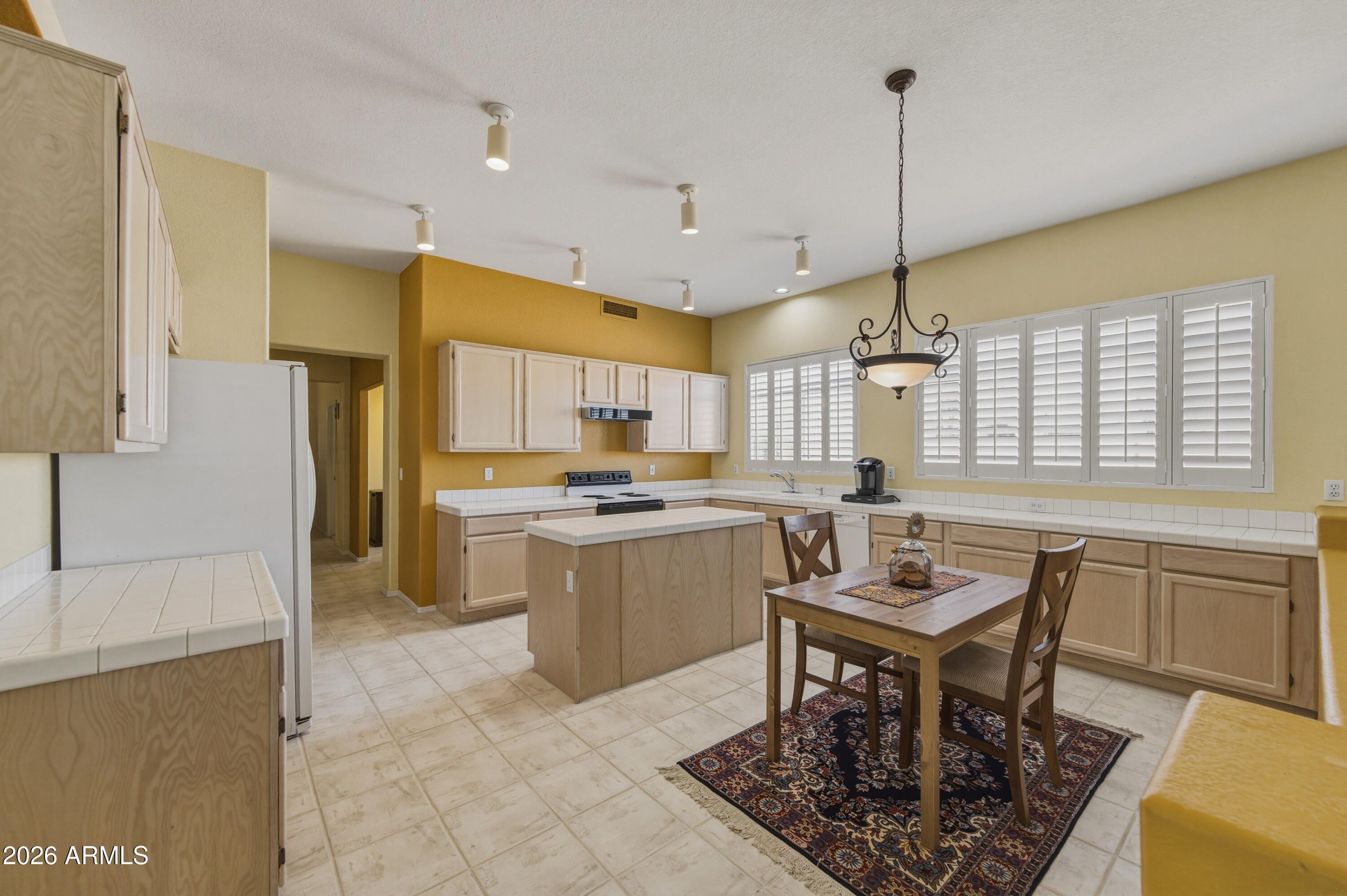 3223 W MONTEREY Street