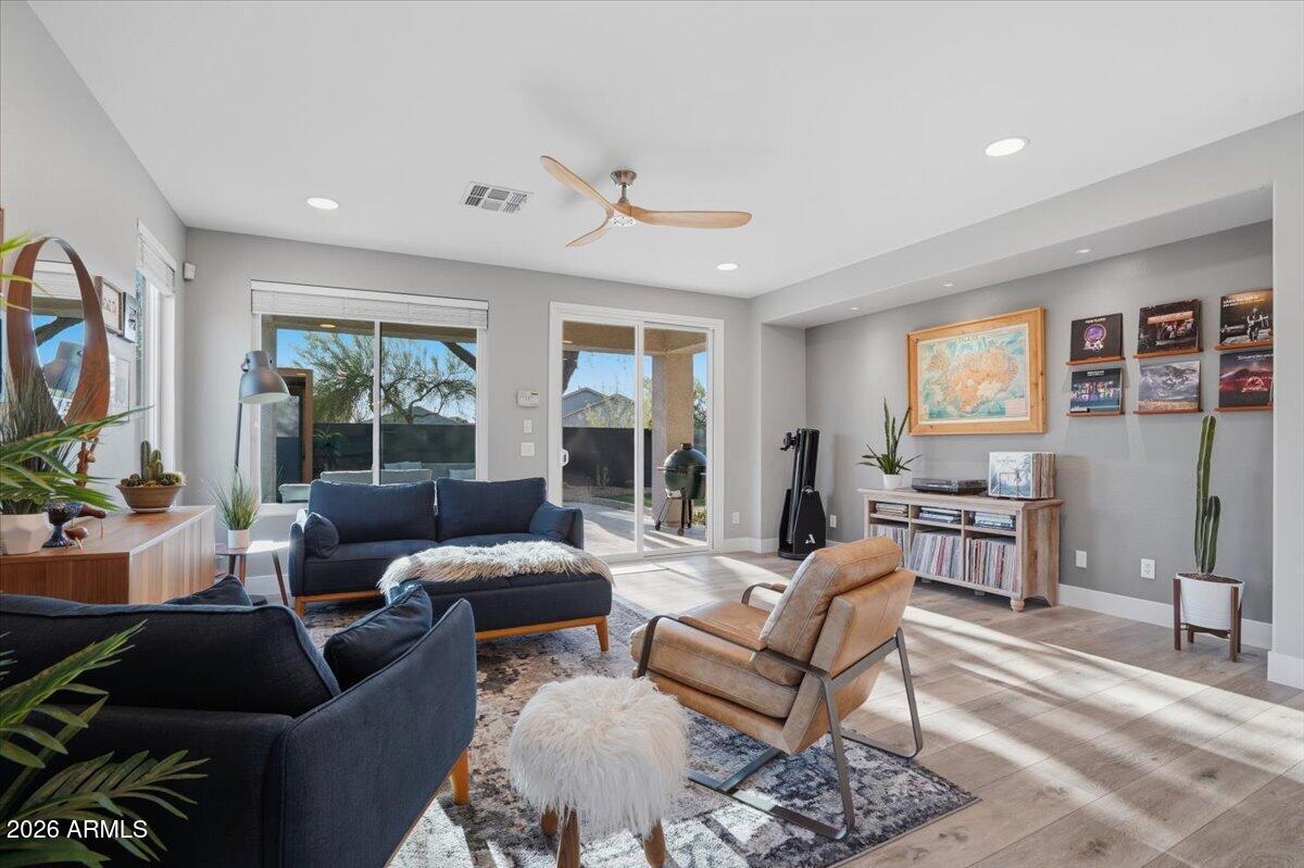 ANTHEM UNIT 4 - Residential