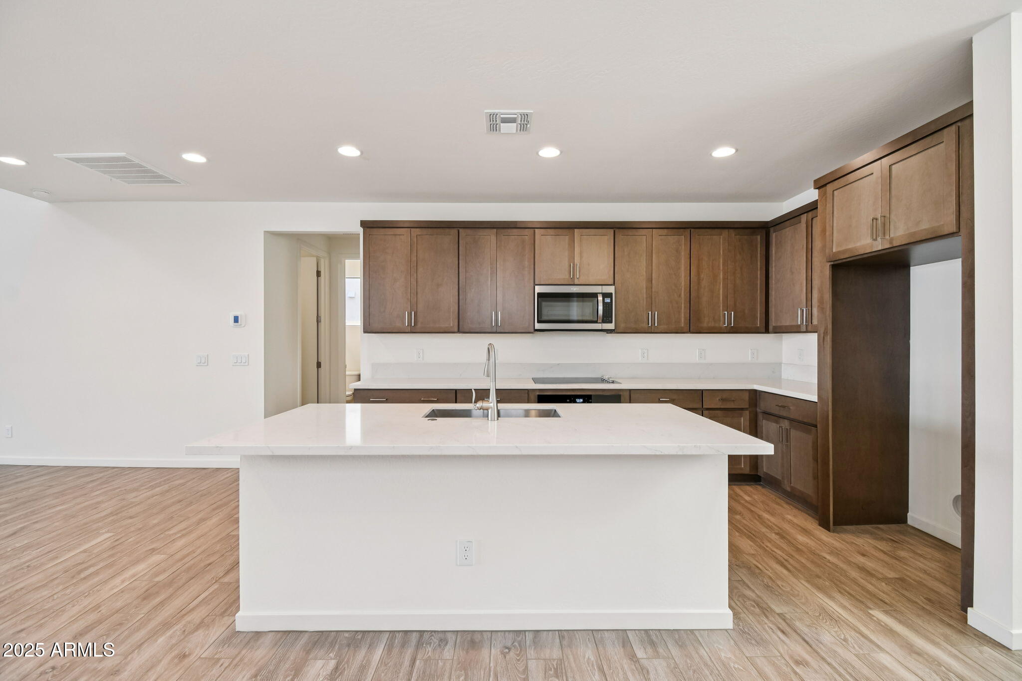 10446 E UPTON Avenue