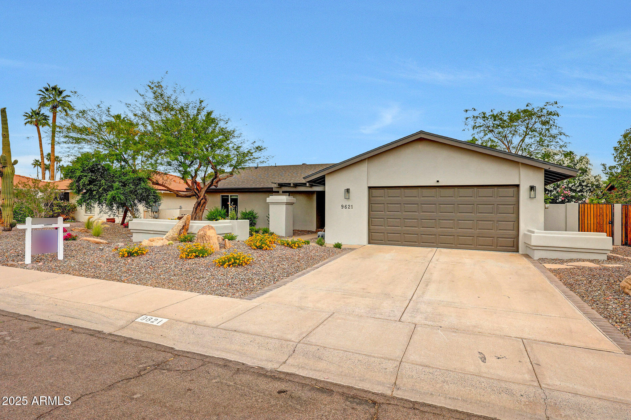 9621 N 83rd Way