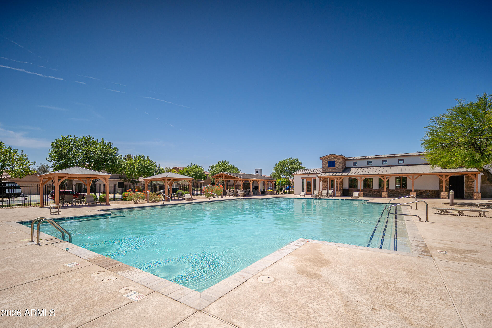 17284 W MADISON Street