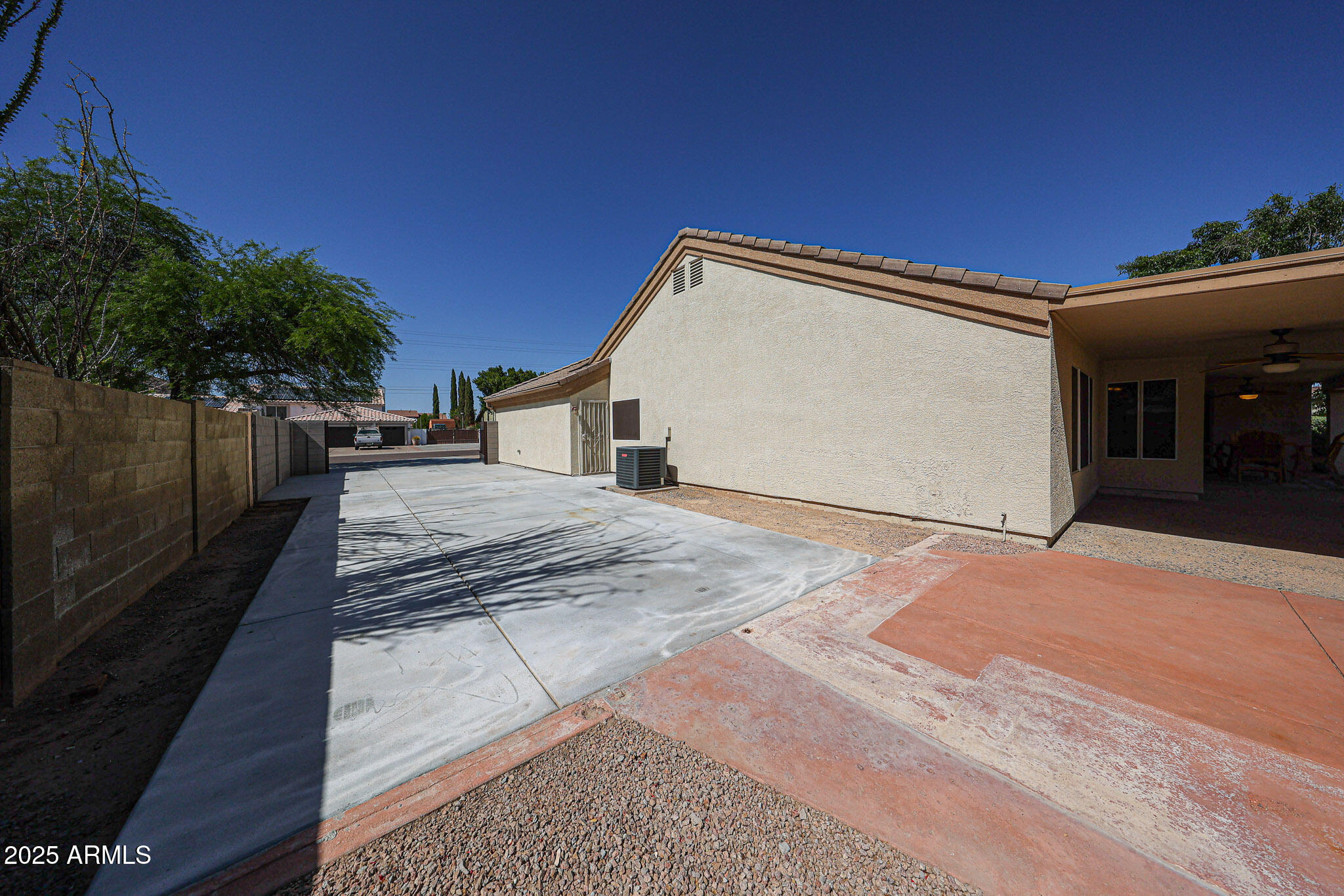 5521 W NORTHWOOD Drive