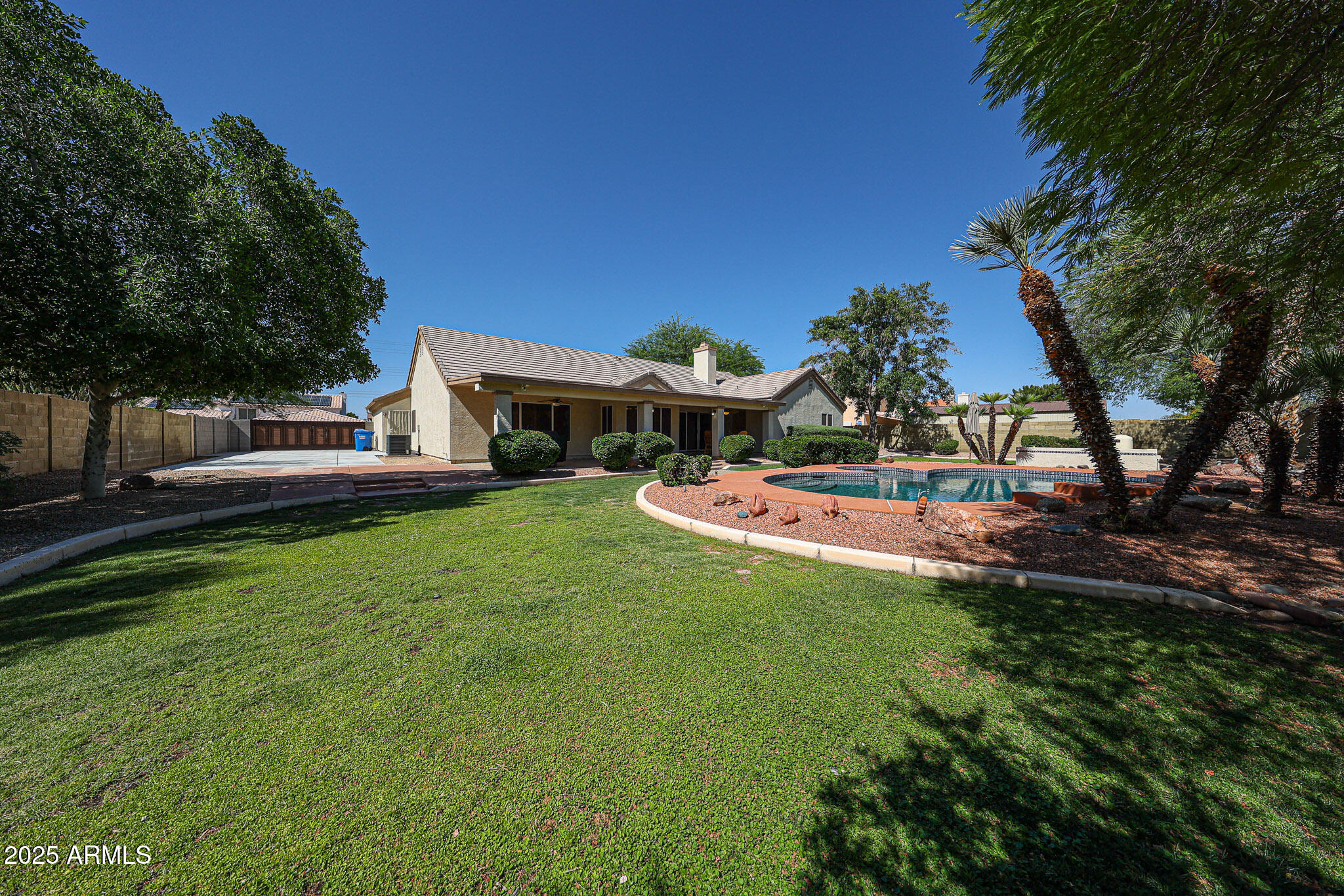 5521 W NORTHWOOD Drive