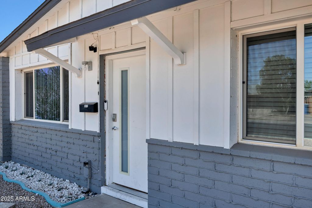 Photo of 2012 N Van Ness Avenue, Tempe, AZ 85288 (MLS # 6895633)