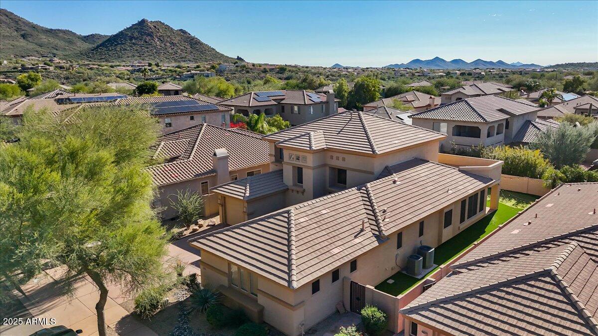 2925 W DONATELLO Drive