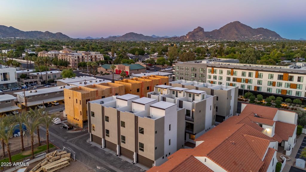 Photo of 4220 N 32nd Street #3, Phoenix, AZ 85018 (MLS # 7002236)