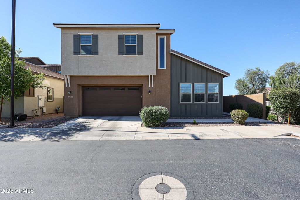 Photo of 1871 E Lantana Drive, Chandler, AZ 85286 (MLS # 6925143)