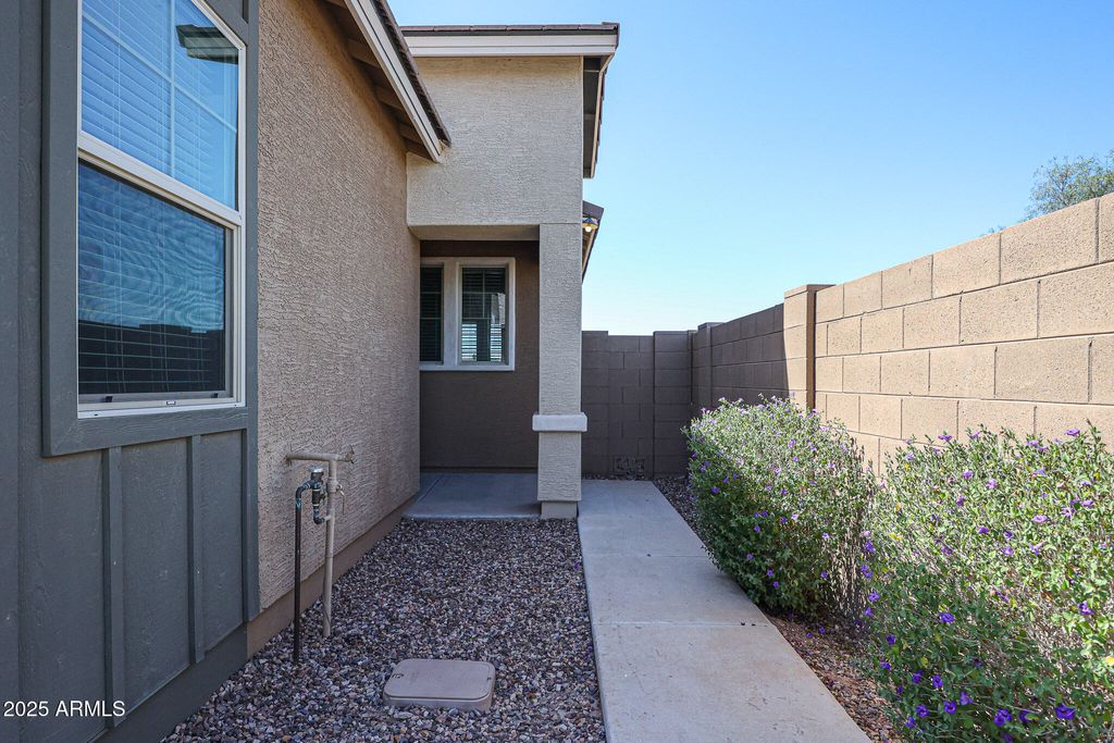 Photo of 1871 E Lantana Drive, Chandler, AZ 85286 (MLS # 6925143)